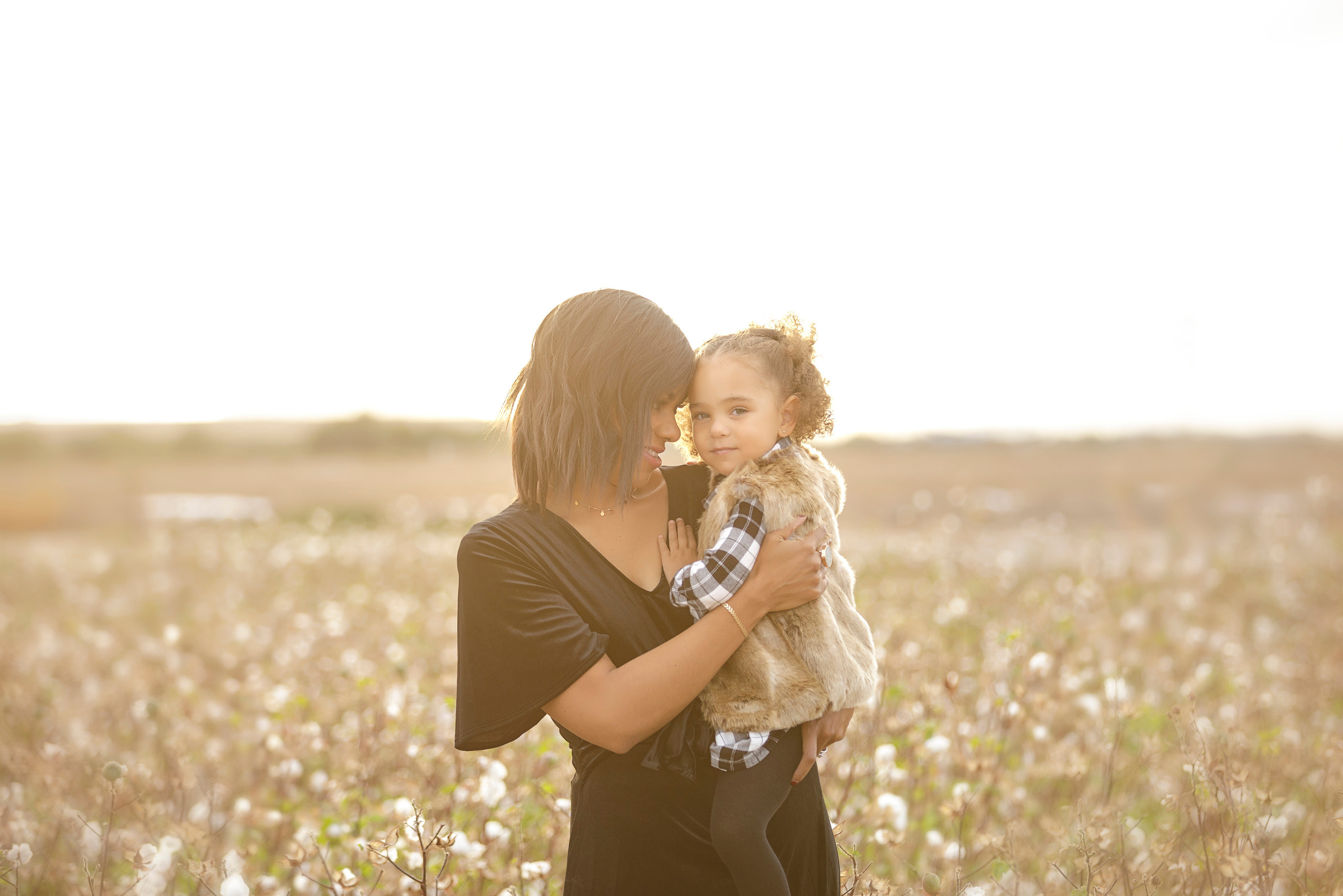 Family photoshoot in the cotton field…. Anastasia Post: Wedding and Editorial Photography