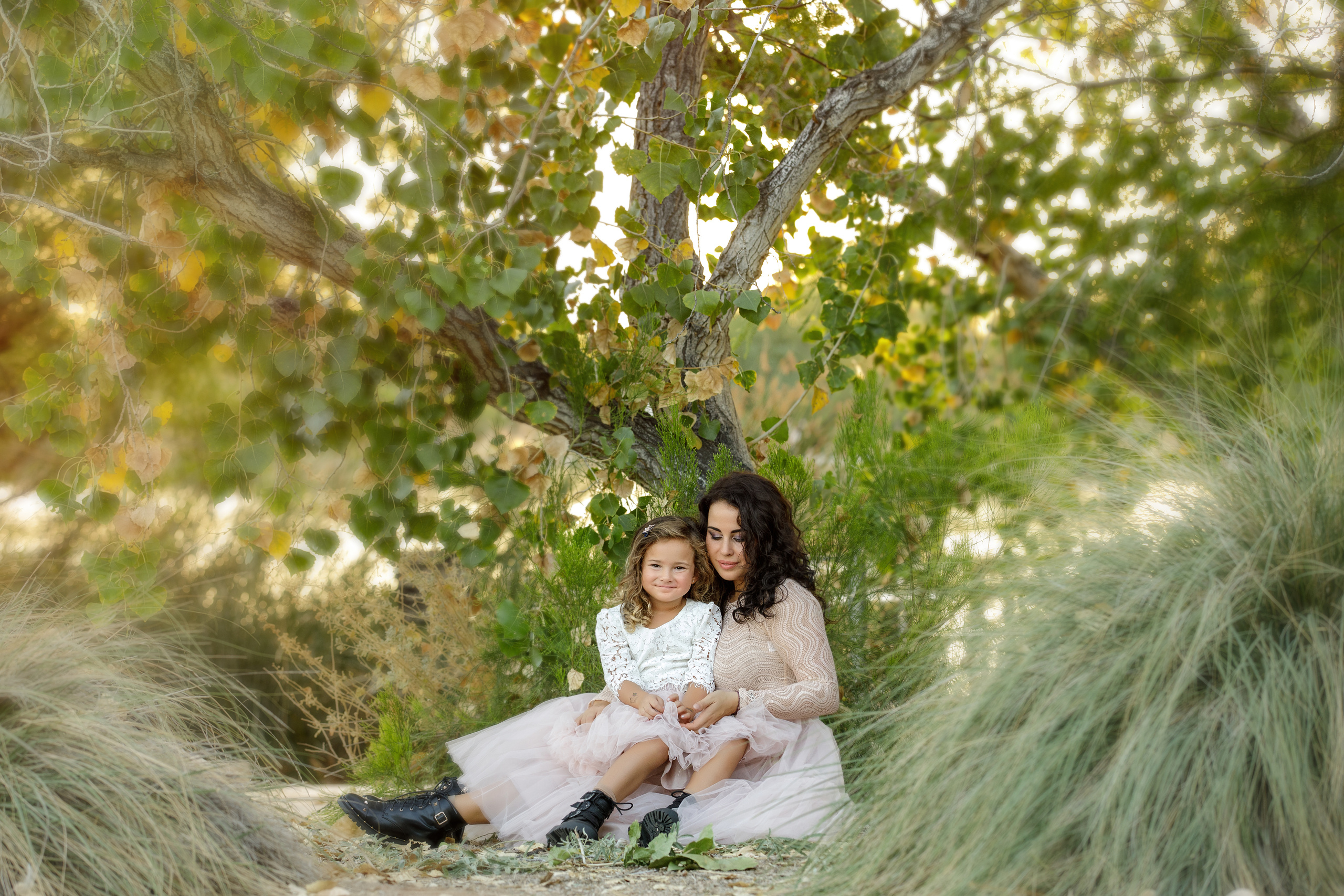 Photoshoot in Riparian Preserve. Anastasia Post: Wedding and Editorial Photography