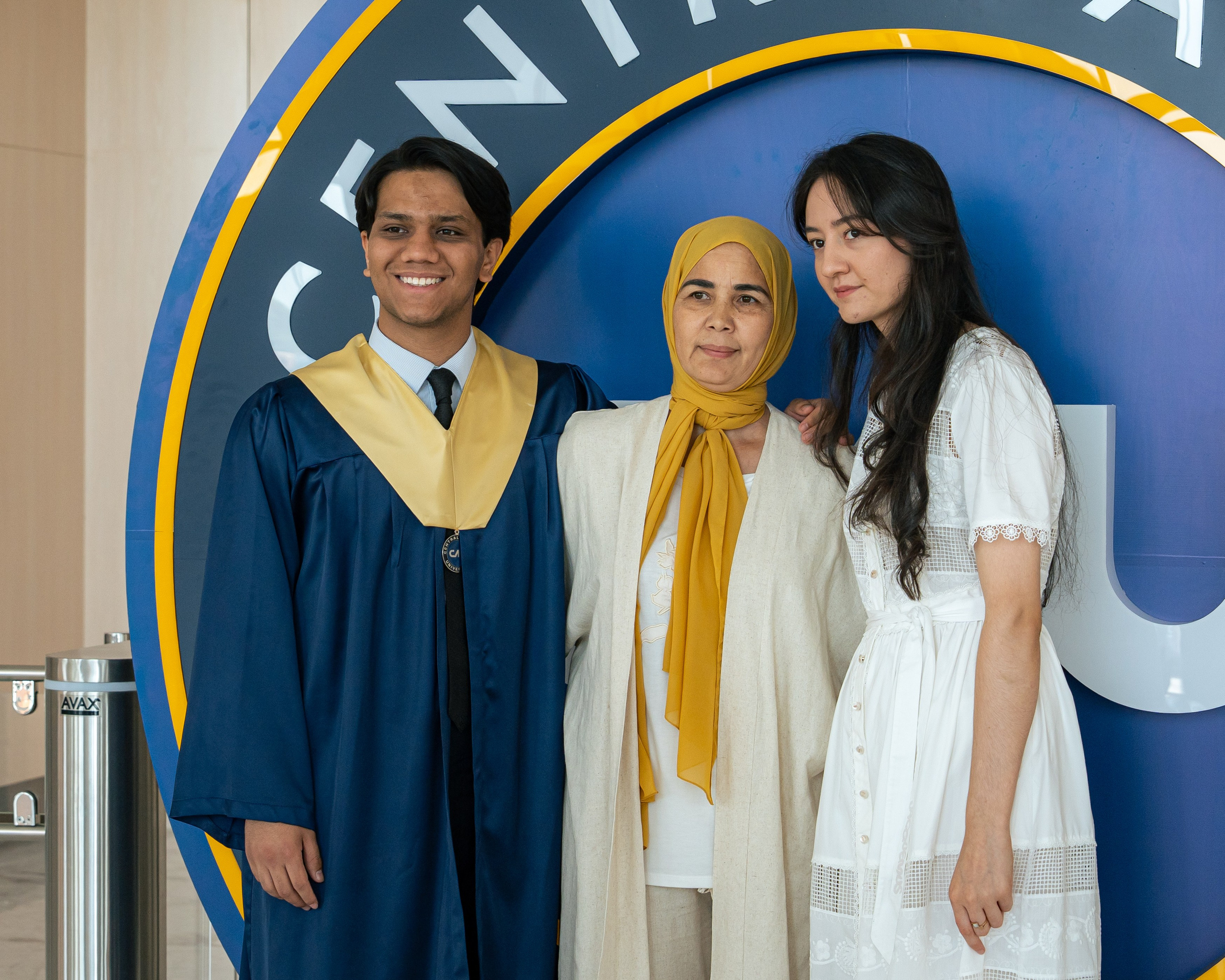 Как Central Asian University провёл одну из самых ярких выпускных церемоний. Георгий Намазов | Фотограф в Ташкенте