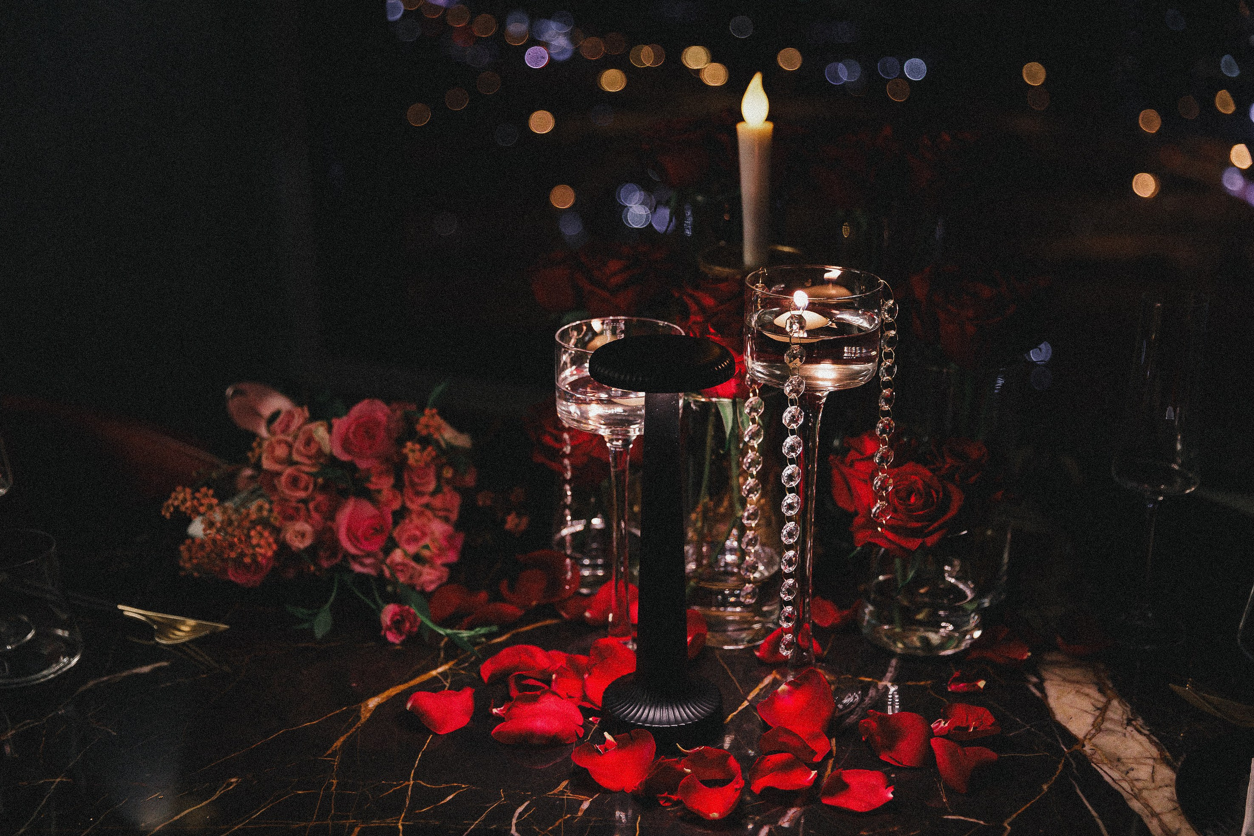 Restraunt proposal P&N. Photographer Anna Curly | Weddings and Events in Dubai