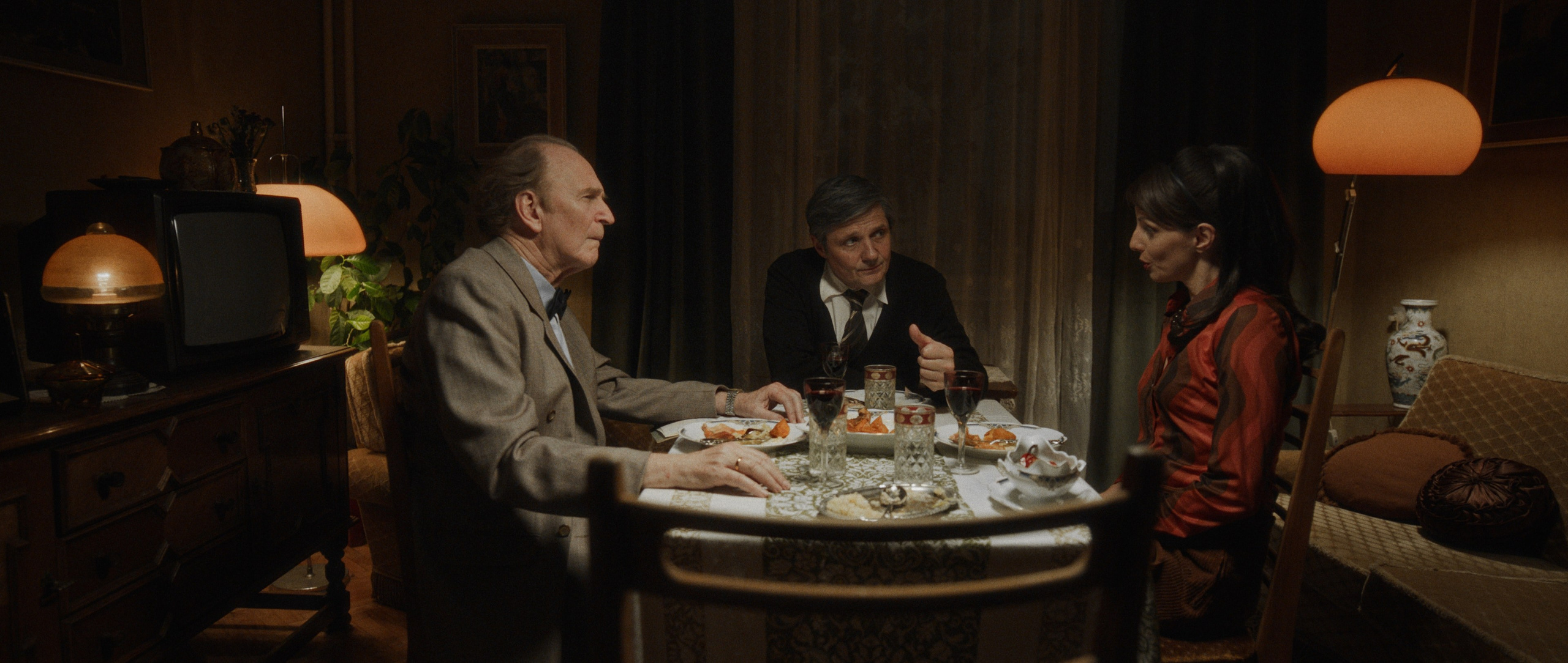 Ruski Konzul. Commercial and studio photographer in Belgrade