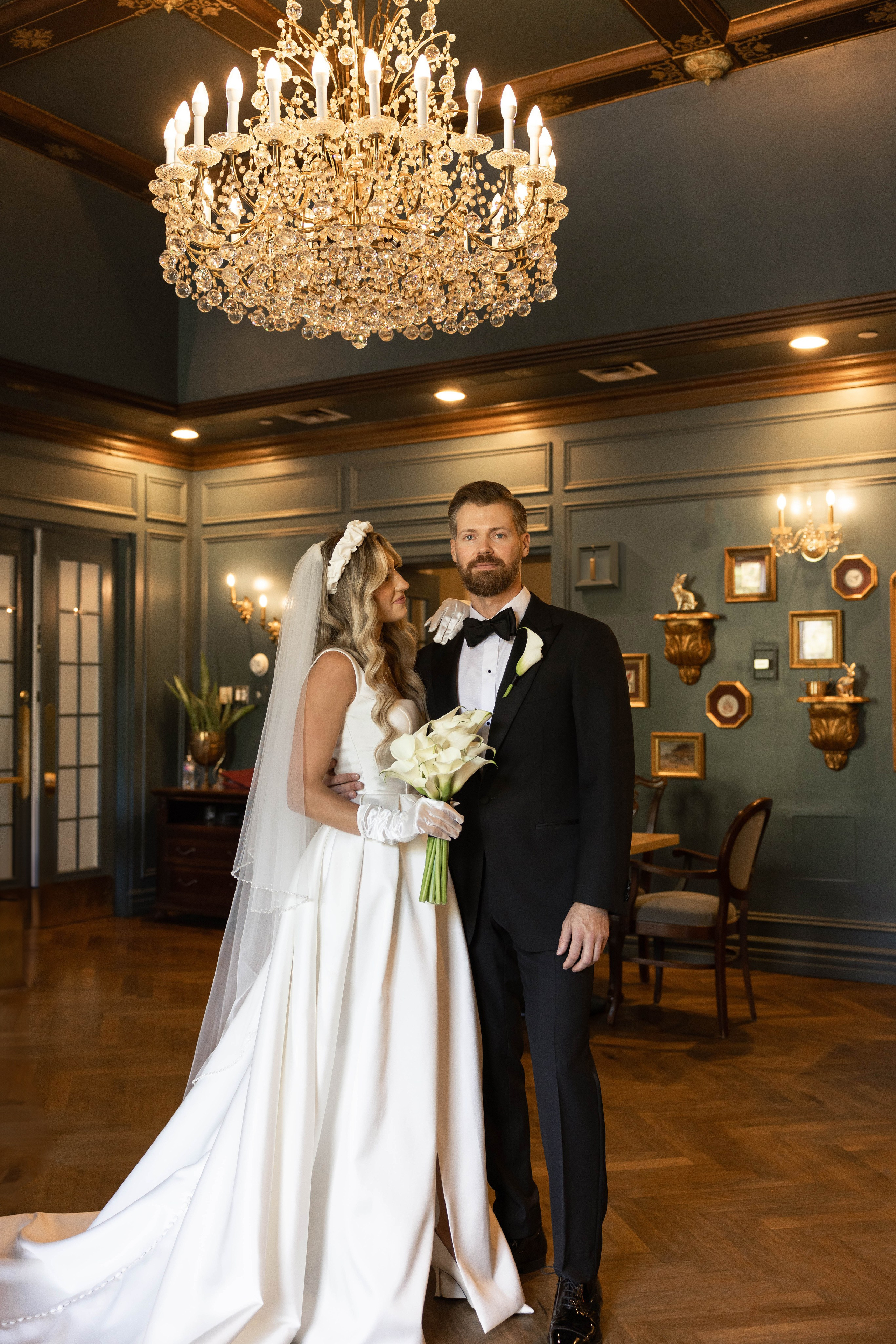 Elegant & Timeless Wedding Photography at Hotel Saskatchewan. Wedding photography and videography in Regina, Saskatchewan