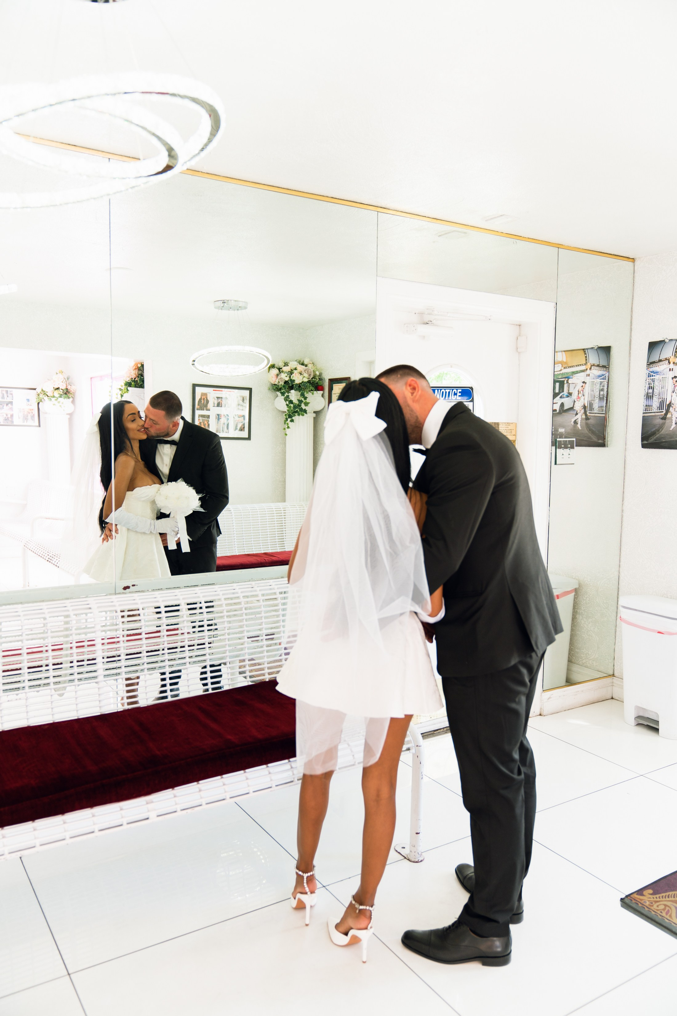 S&C. Wedding & elopement photographer Viktoriya Kravtsov. Las Vegas