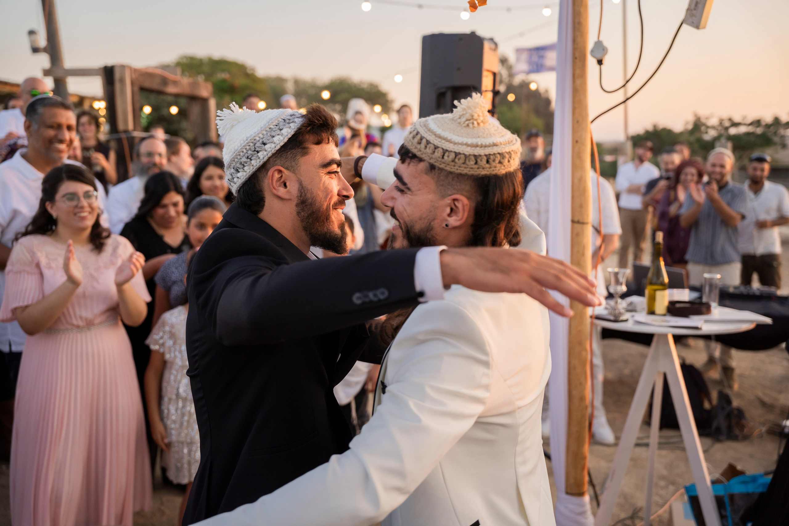 אביה ואחיה. יוסף מזרחי צילום חתונה, ברית וזוגיות. צלם מקצועי שאוהב להוציא אתכם הכי יפים ברגעים הכי מרגשים