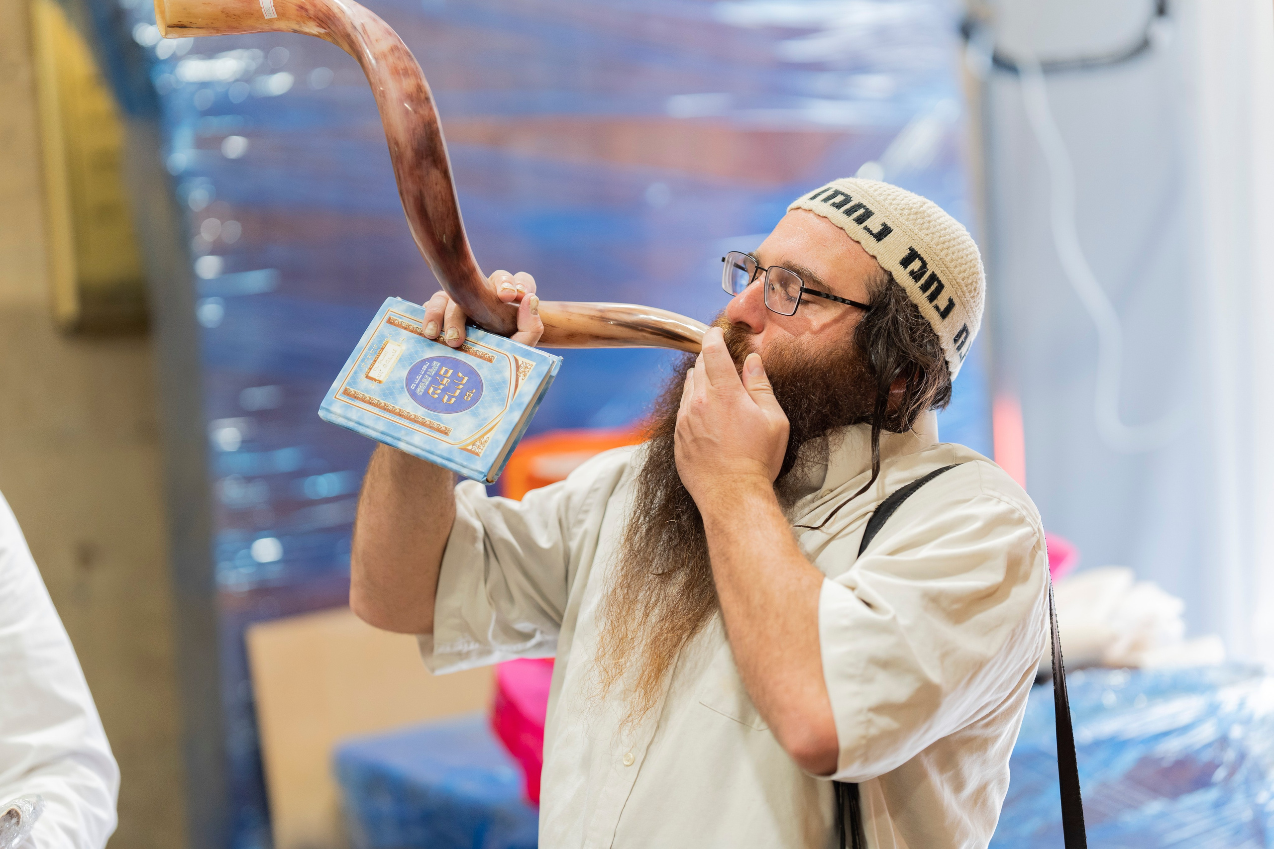 הברית של נחמן חזן. יוסף מזרחי צילום חתונה, ברית וזוגיות. צלם מקצועי שאוהב להוציא אתכם הכי יפים ברגעים הכי מרגשים