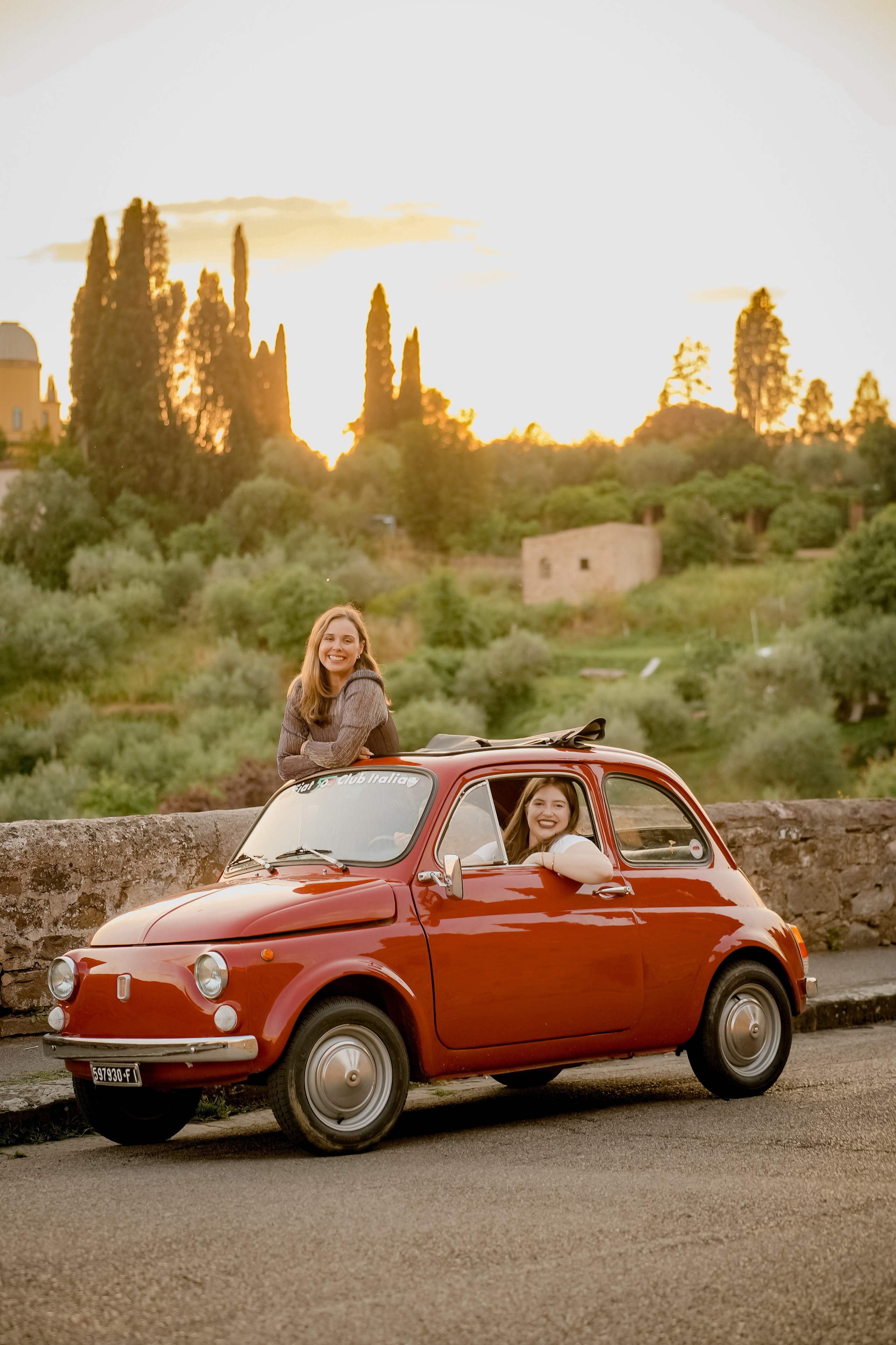 Jessica & Family. Wedding Photographer in Italy