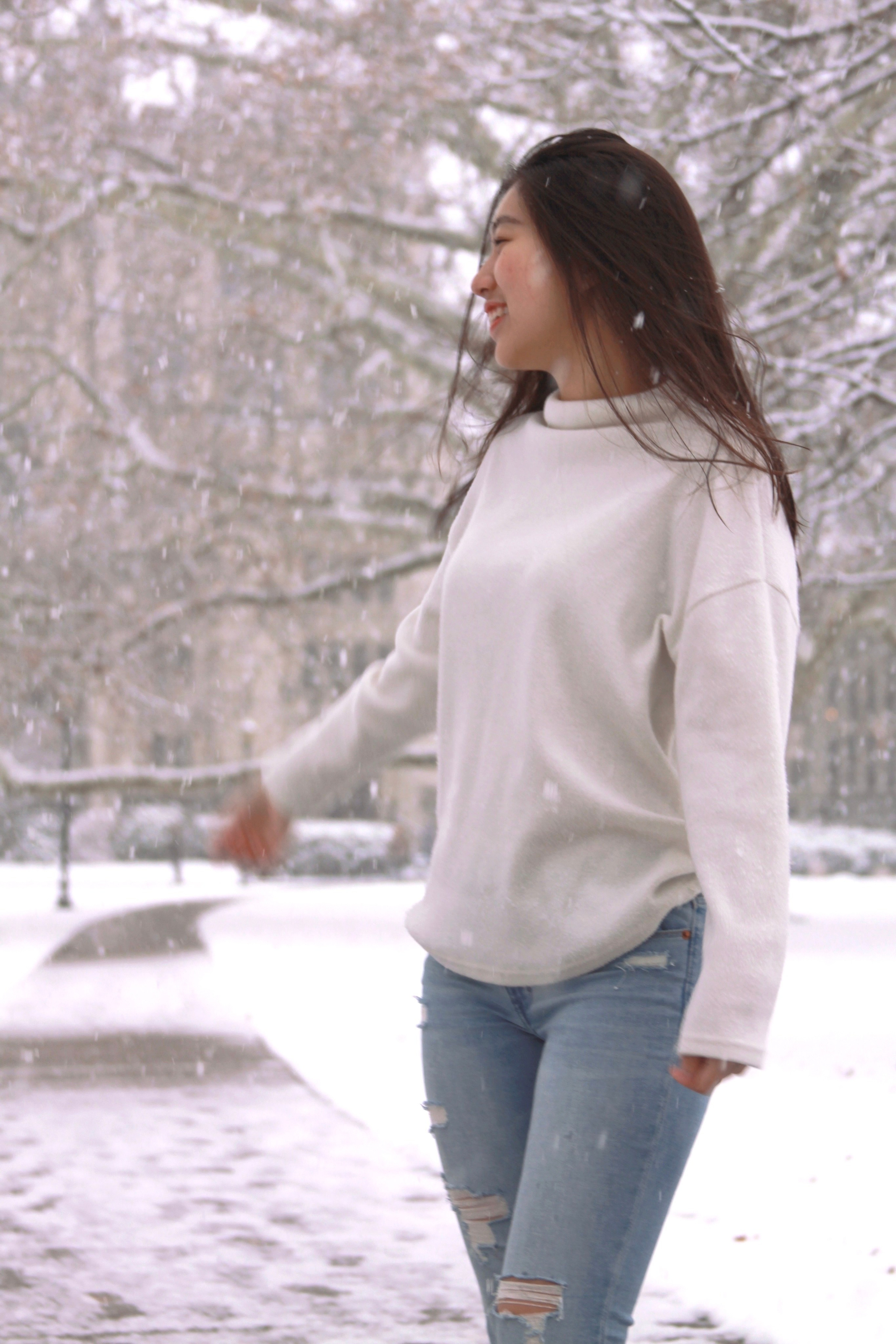 Snow day with Alex and Frances. Kelly Sang, graduation and portrait photographer in Boston