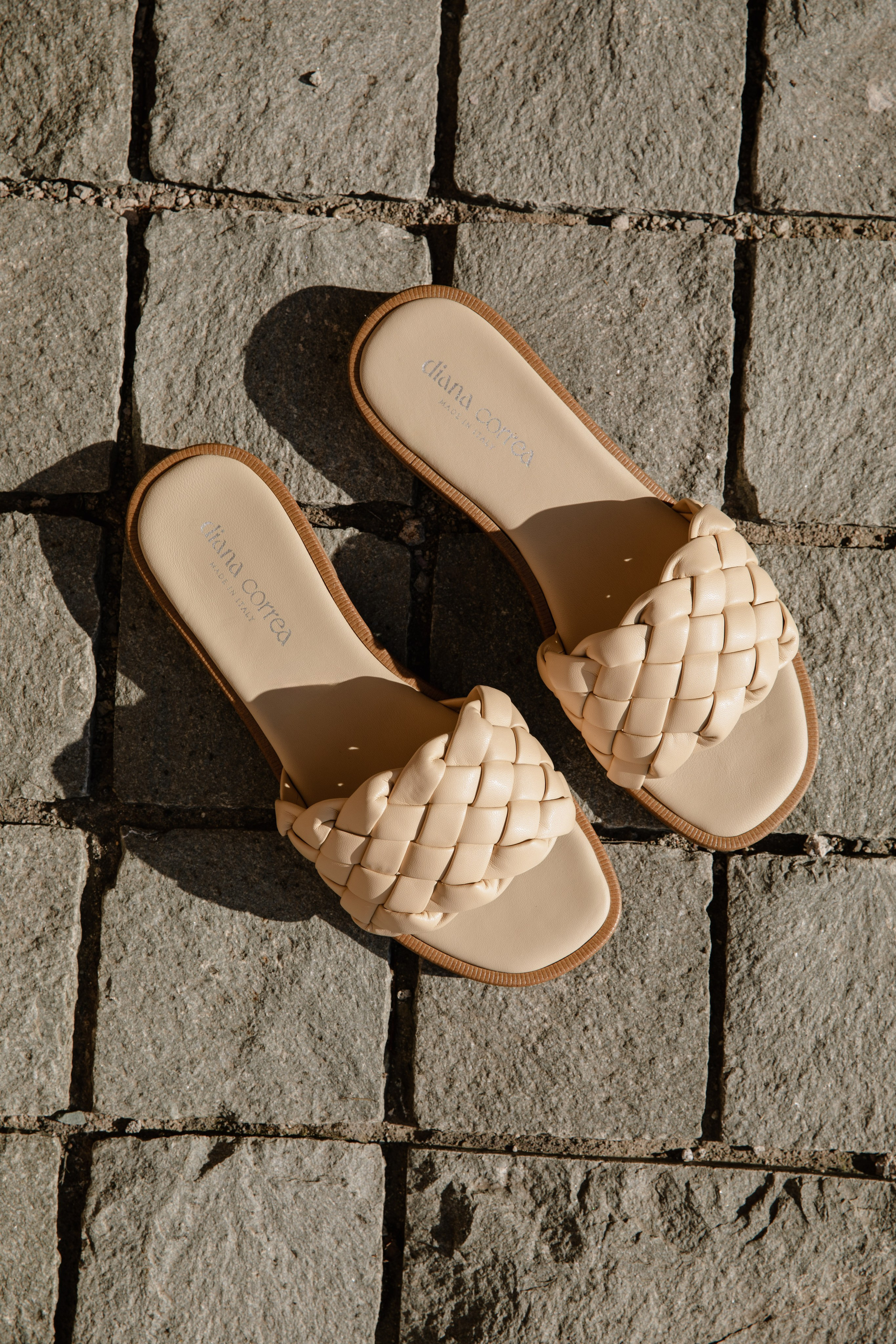 Ropa y accesorios. Maria Kulakova — Fotógrafa en Santiago | Fotografía de producto, marcas y familias