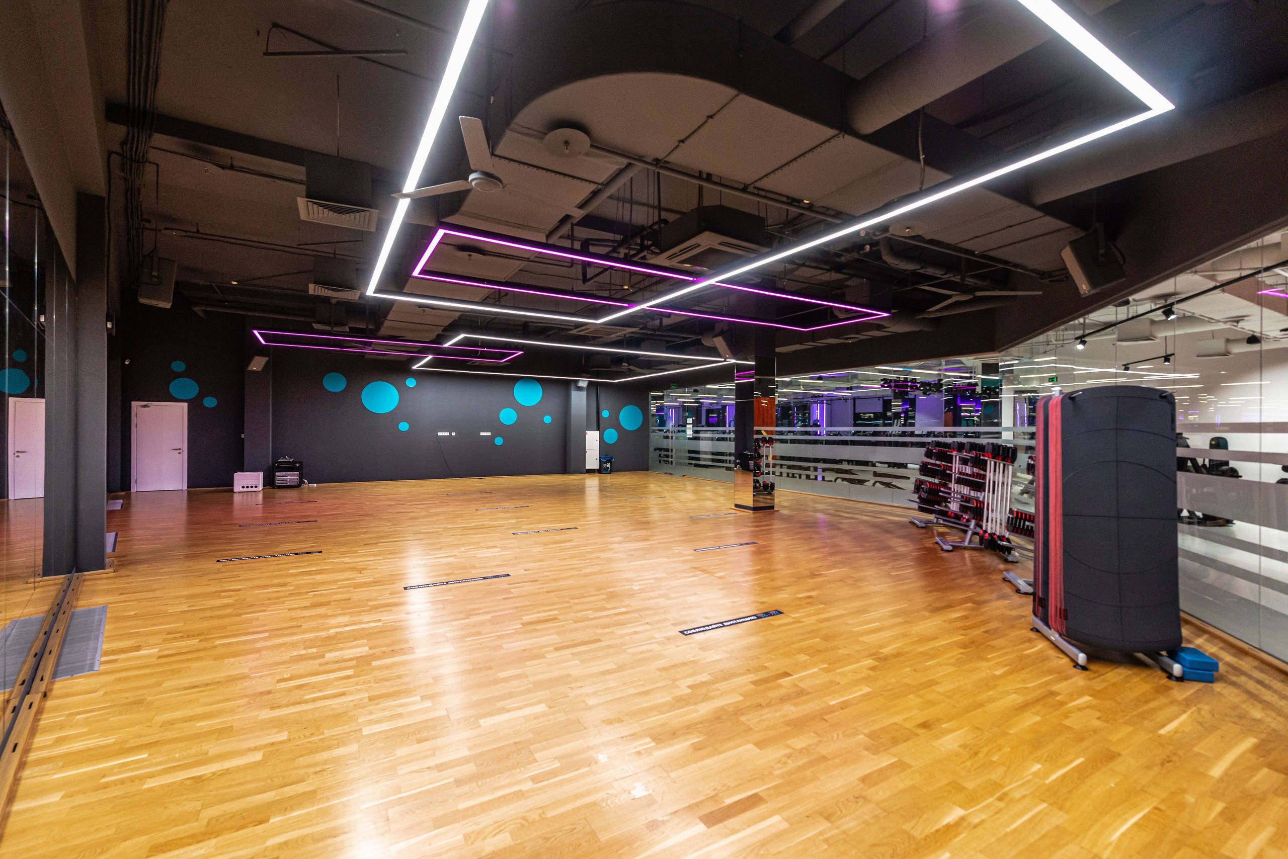 Фитнес-клуб DDX Fitness в Мытищи. ФОТОГРАФ МЕКСИКА КИНТАНА-РОО