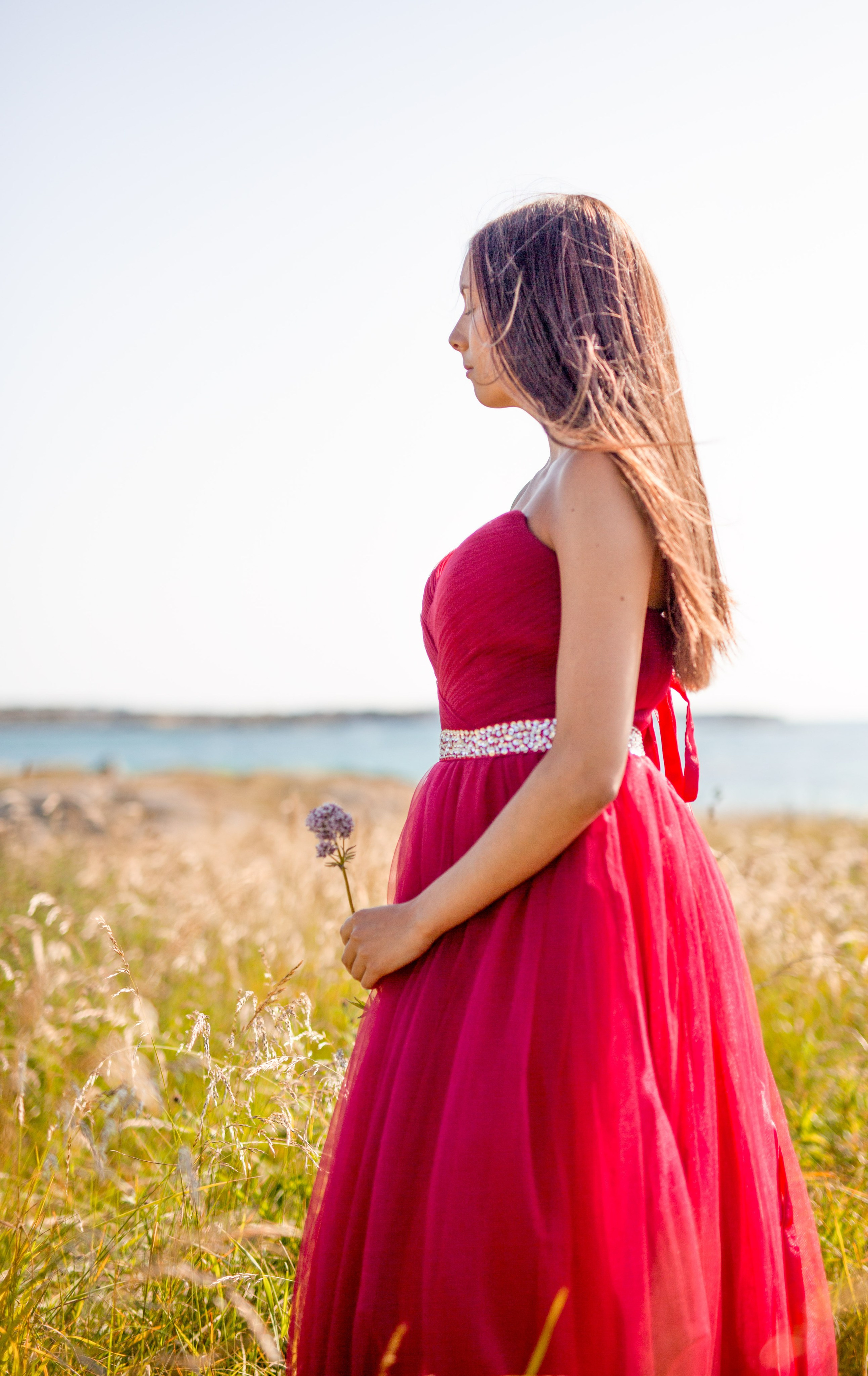 Norwegian coast. Family and real state photographer in Haugesund Dina Vikra
