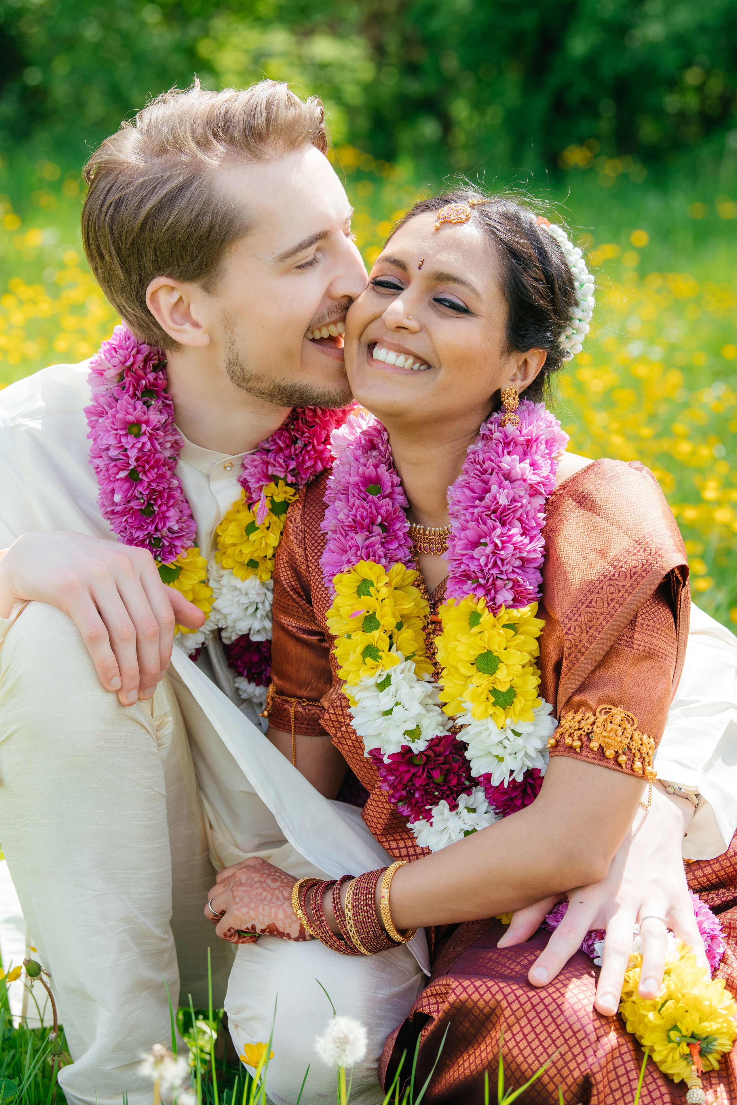VIJETHA & BJÖRN Indian temple in Dürnten, Switzerland. I am Elena Altendorfer. Wedding photographer in Zurich and Switzerland