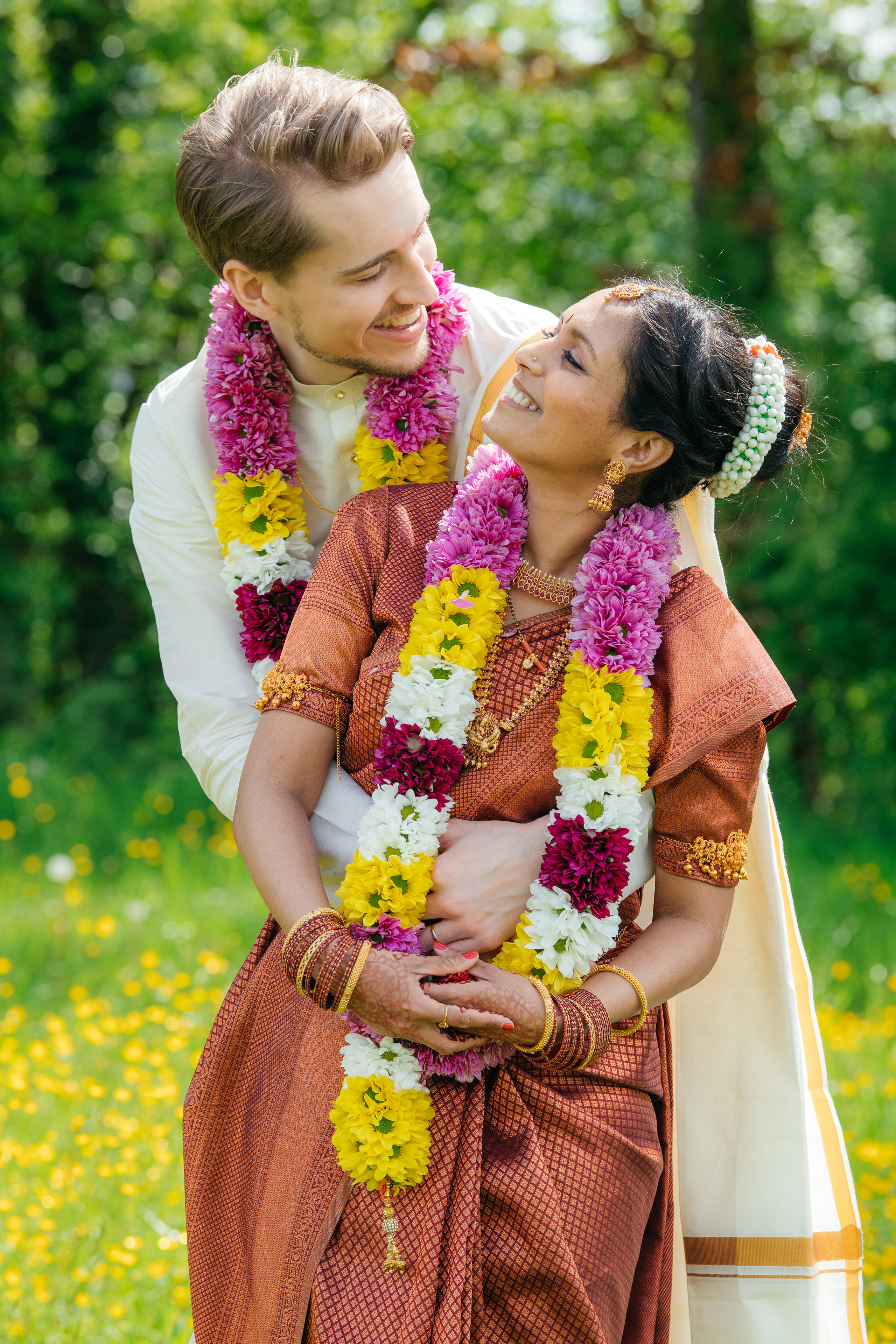 VIJETHA & BJÖRN Indian temple in Dürnten, Switzerland. I am Elena Altendorfer. Wedding photographer in Zurich and Switzerland