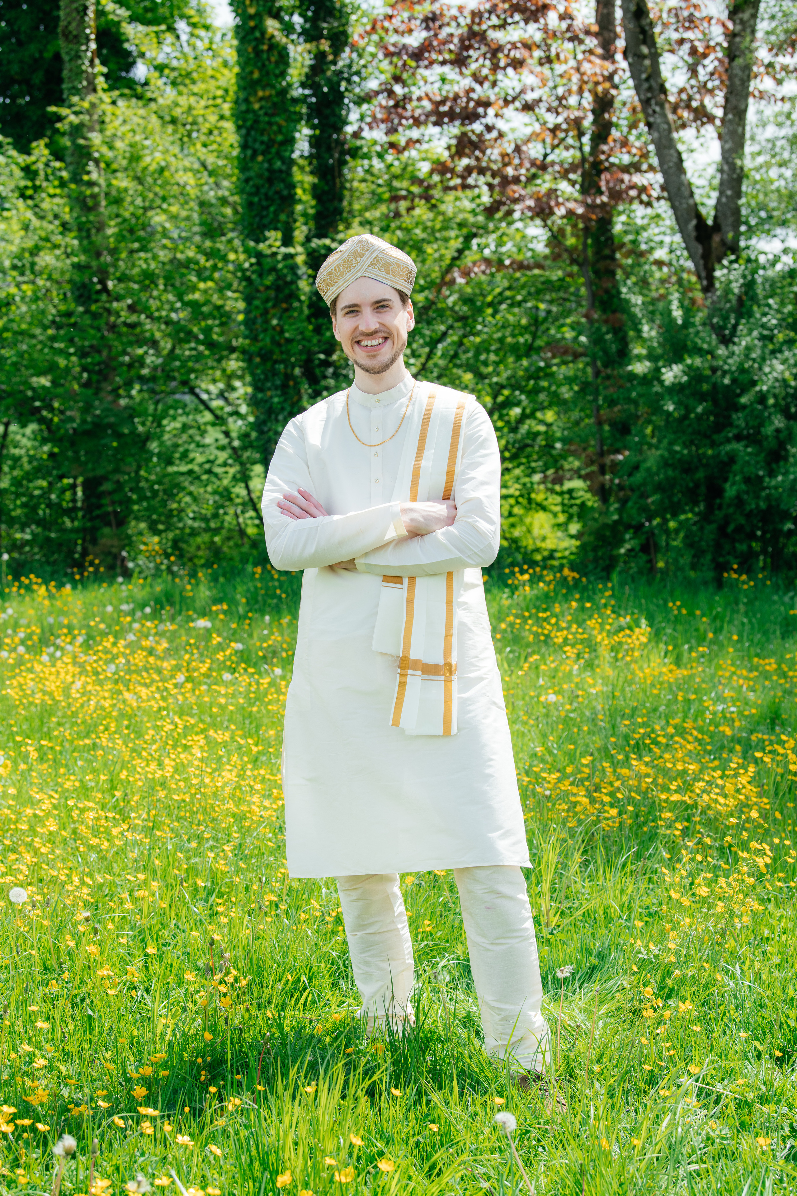 VIJETHA & BJÖRN Indian temple in Dürnten, Switzerland. I am Elena Altendorfer. Wedding photographer in Zurich and Switzerland