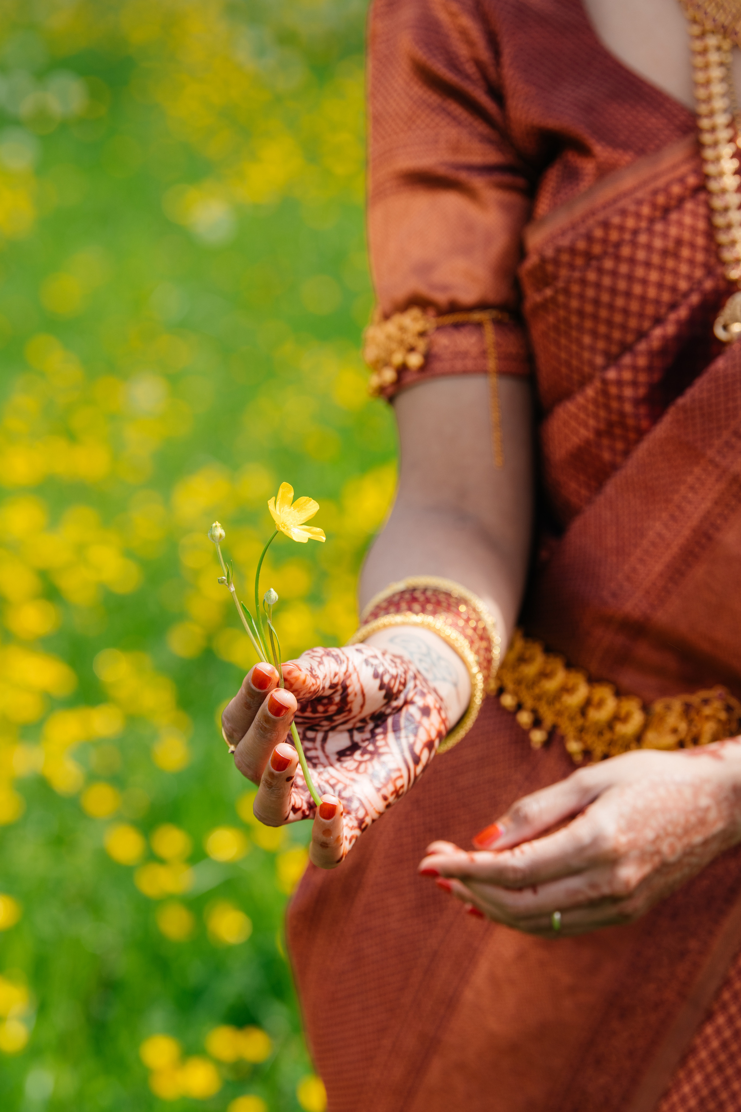 VIJETHA & BJÖRN Indian temple in Dürnten, Switzerland. I am Elena Altendorfer. Wedding photographer in Zurich and Switzerland