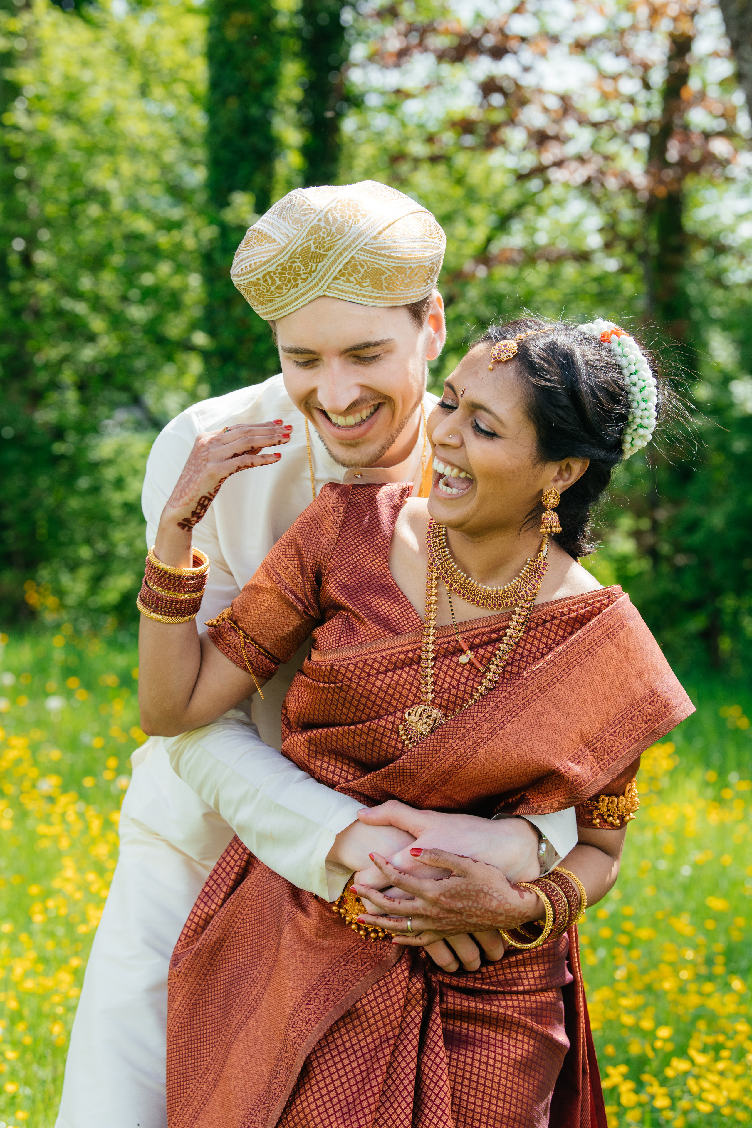 VIJETHA & BJÖRN Indian temple in Dürnten, Switzerland. I am Elena Altendorfer. Wedding photographer in Zurich and Switzerland