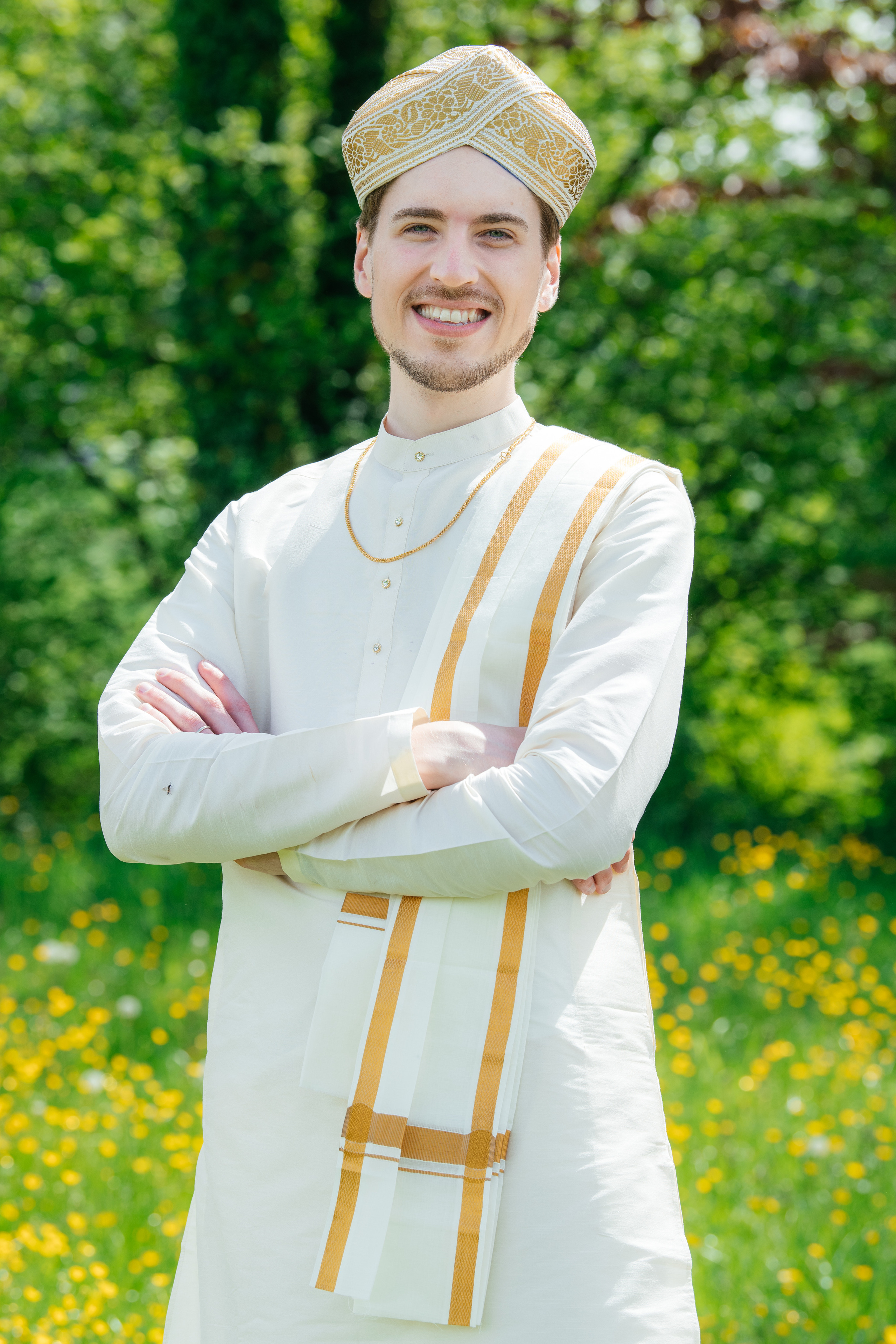 VIJETHA & BJÖRN Indian temple in Dürnten, Switzerland. I am Elena Altendorfer. Wedding photographer in Zurich and Switzerland