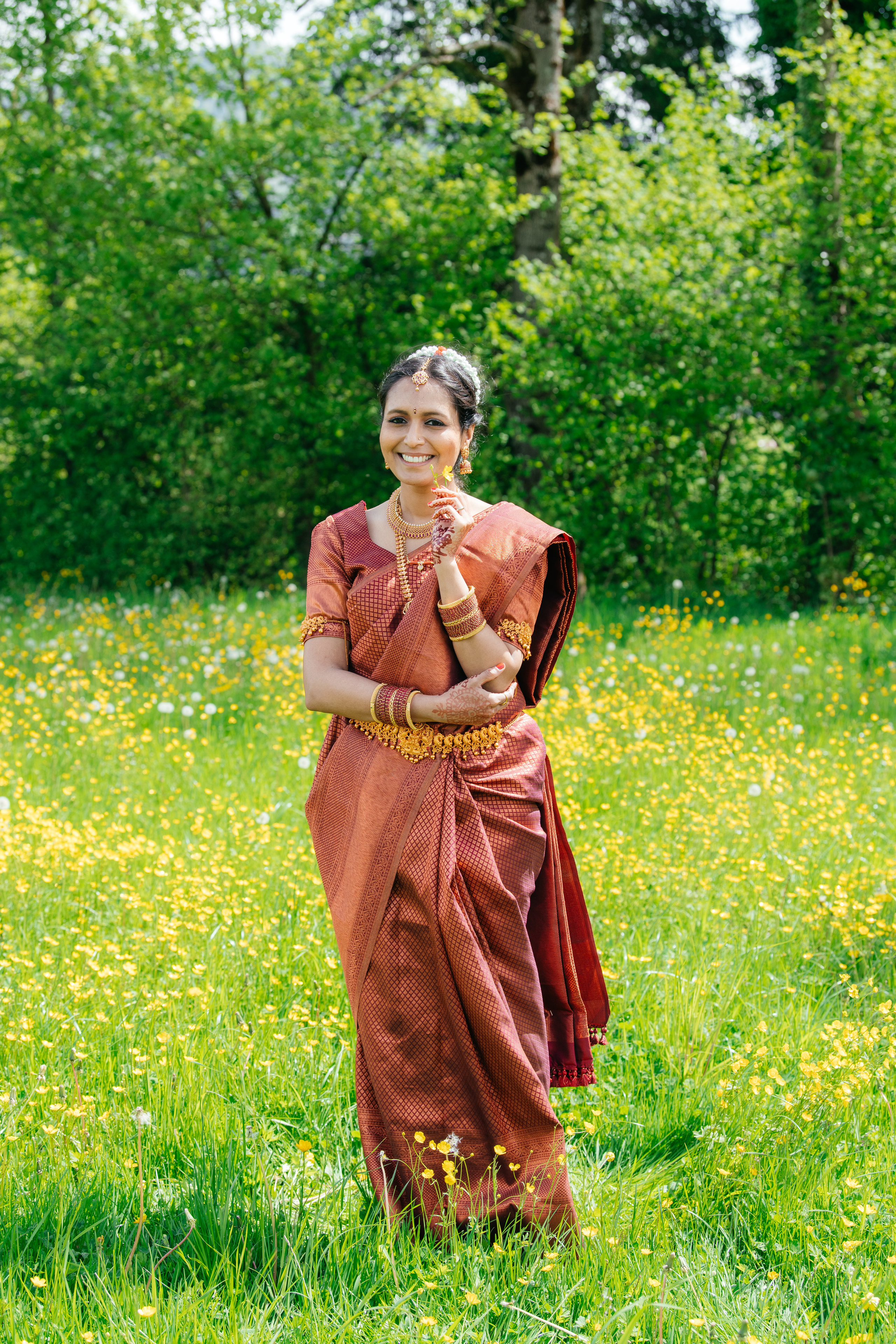 VIJETHA & BJÖRN Indian temple in Dürnten, Switzerland. I am Elena Altendorfer. Wedding photographer in Zurich and Switzerland