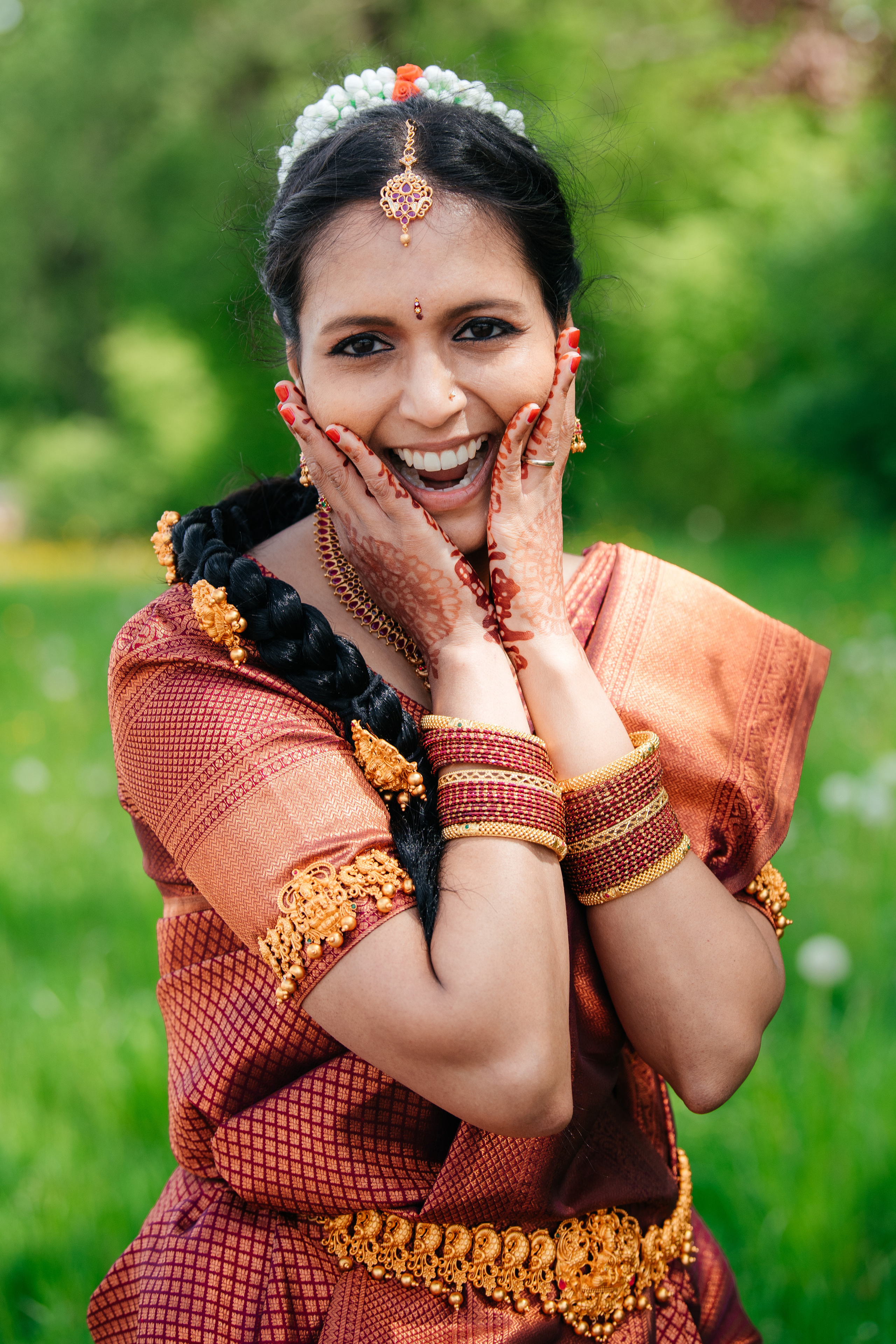 VIJETHA & BJÖRN Indian temple in Dürnten, Switzerland. I am Elena Altendorfer. Wedding photographer in Zurich and Switzerland