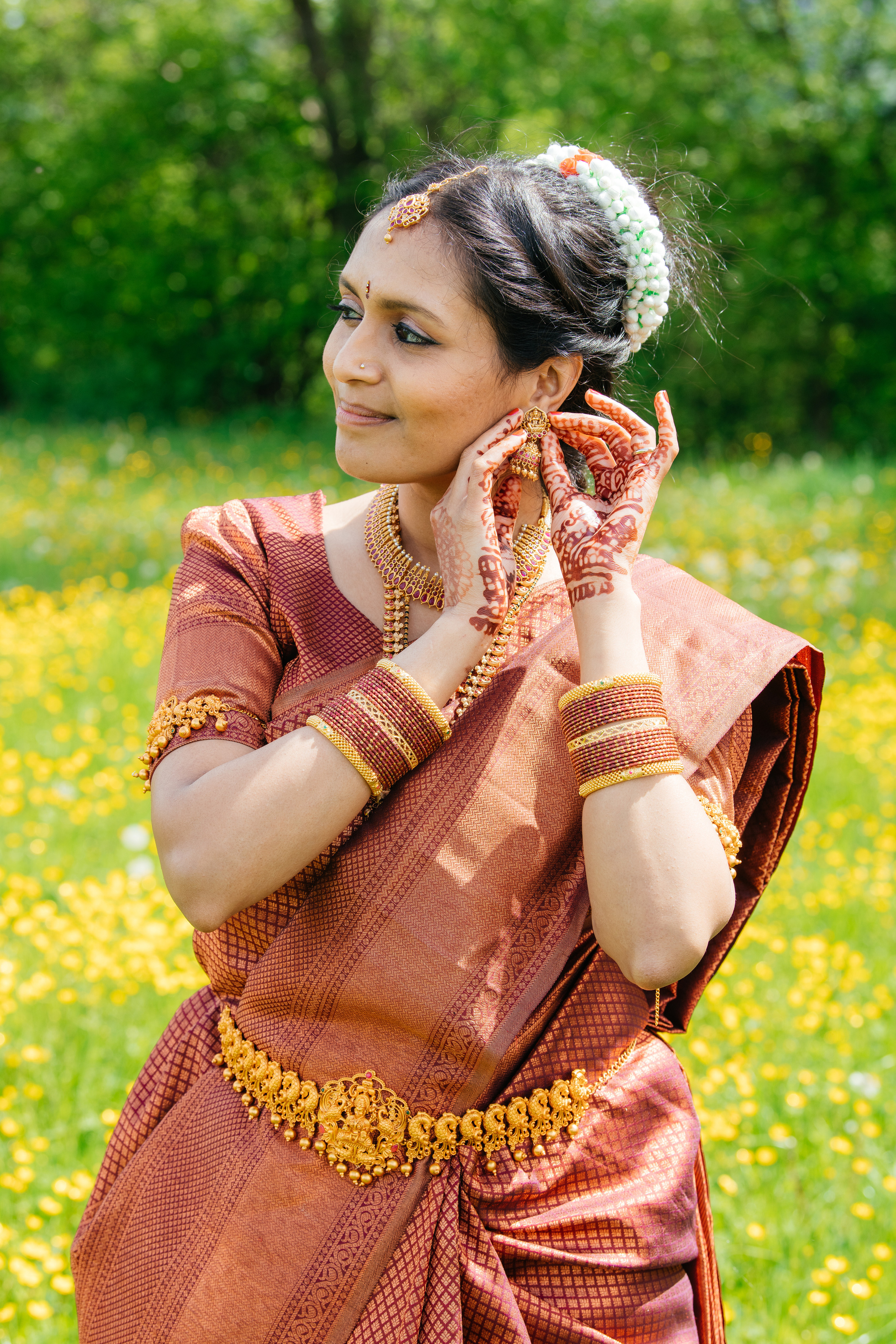 VIJETHA & BJÖRN Indian temple in Dürnten, Switzerland. I am Elena Altendorfer. Wedding photographer in Zurich and Switzerland