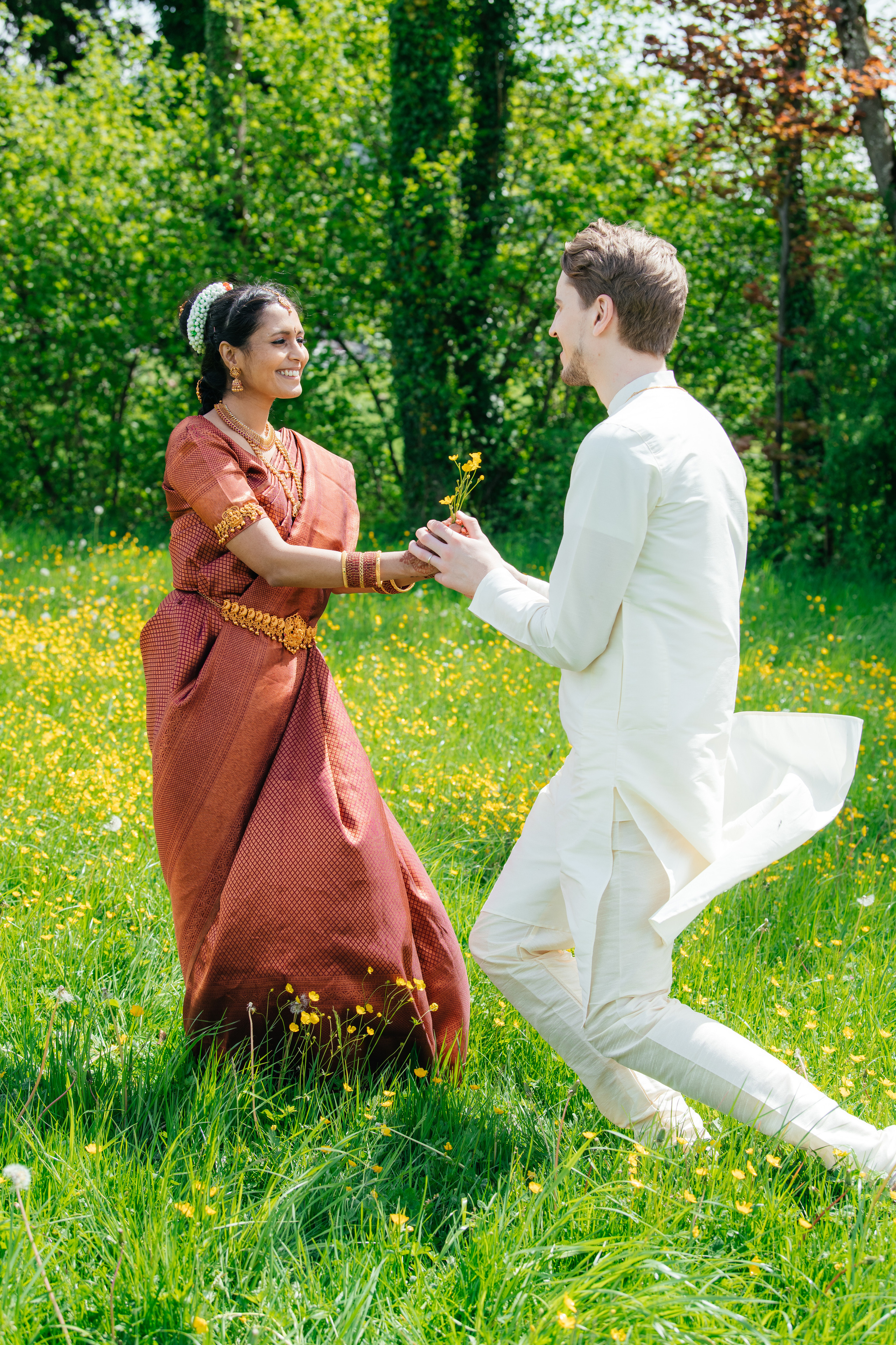 VIJETHA & BJÖRN Indian temple in Dürnten, Switzerland. I am Elena Altendorfer. Wedding photographer in Zurich and Switzerland
