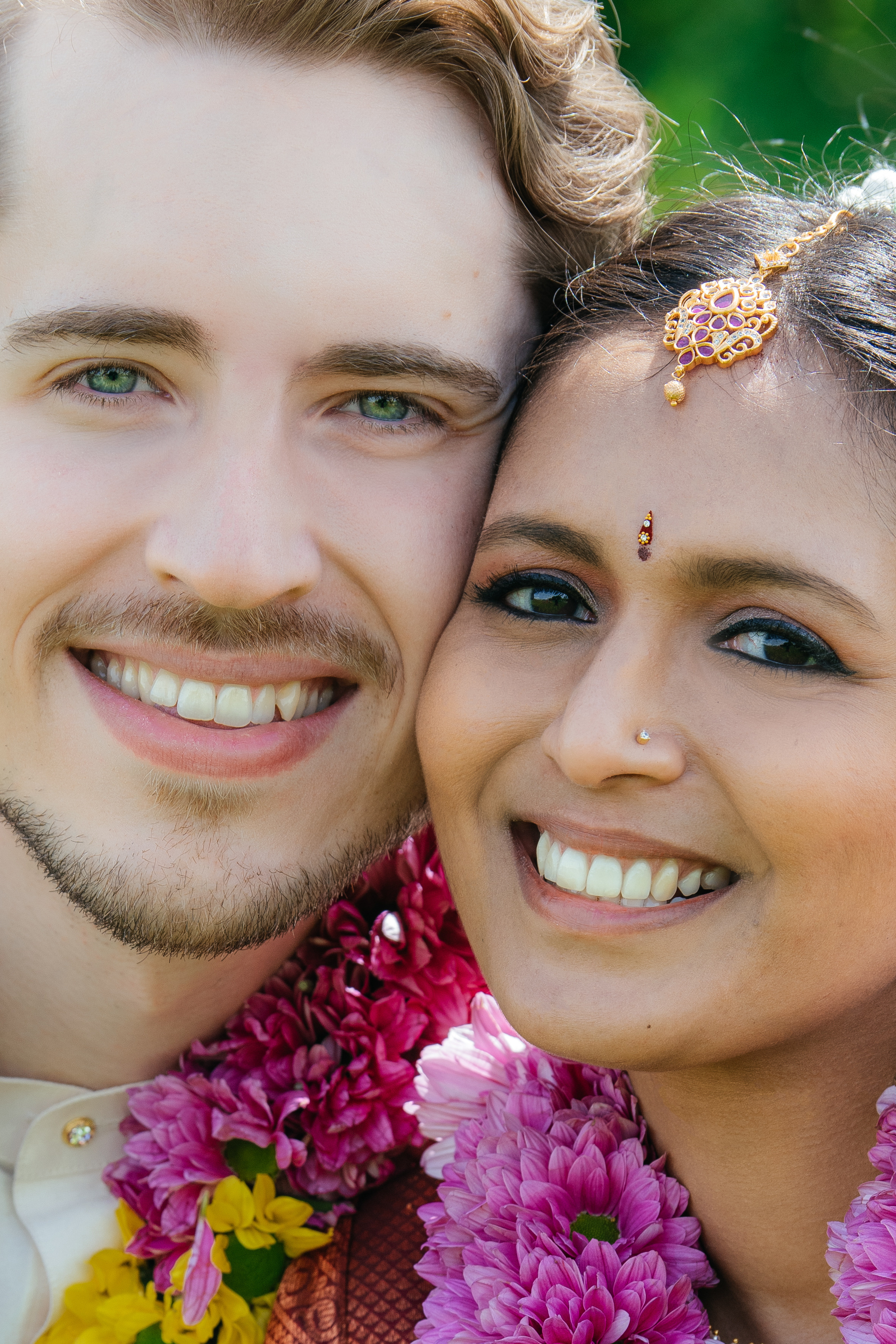 VIJETHA & BJÖRN Indian temple in Dürnten, Switzerland. I am Elena Altendorfer. Wedding photographer in Zurich and Switzerland