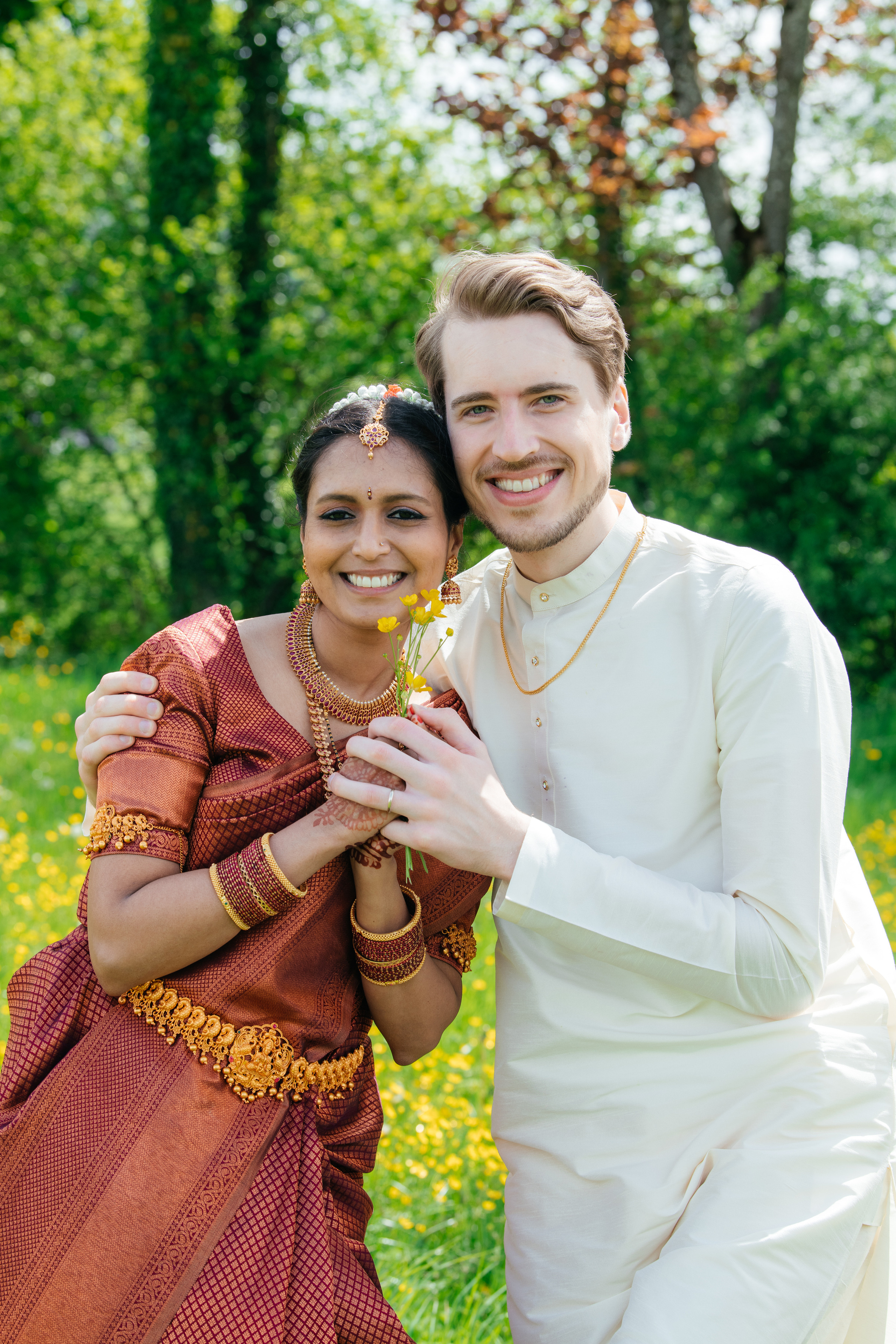 VIJETHA & BJÖRN Indian temple in Dürnten, Switzerland. I am Elena Altendorfer. Wedding photographer in Zurich and Switzerland