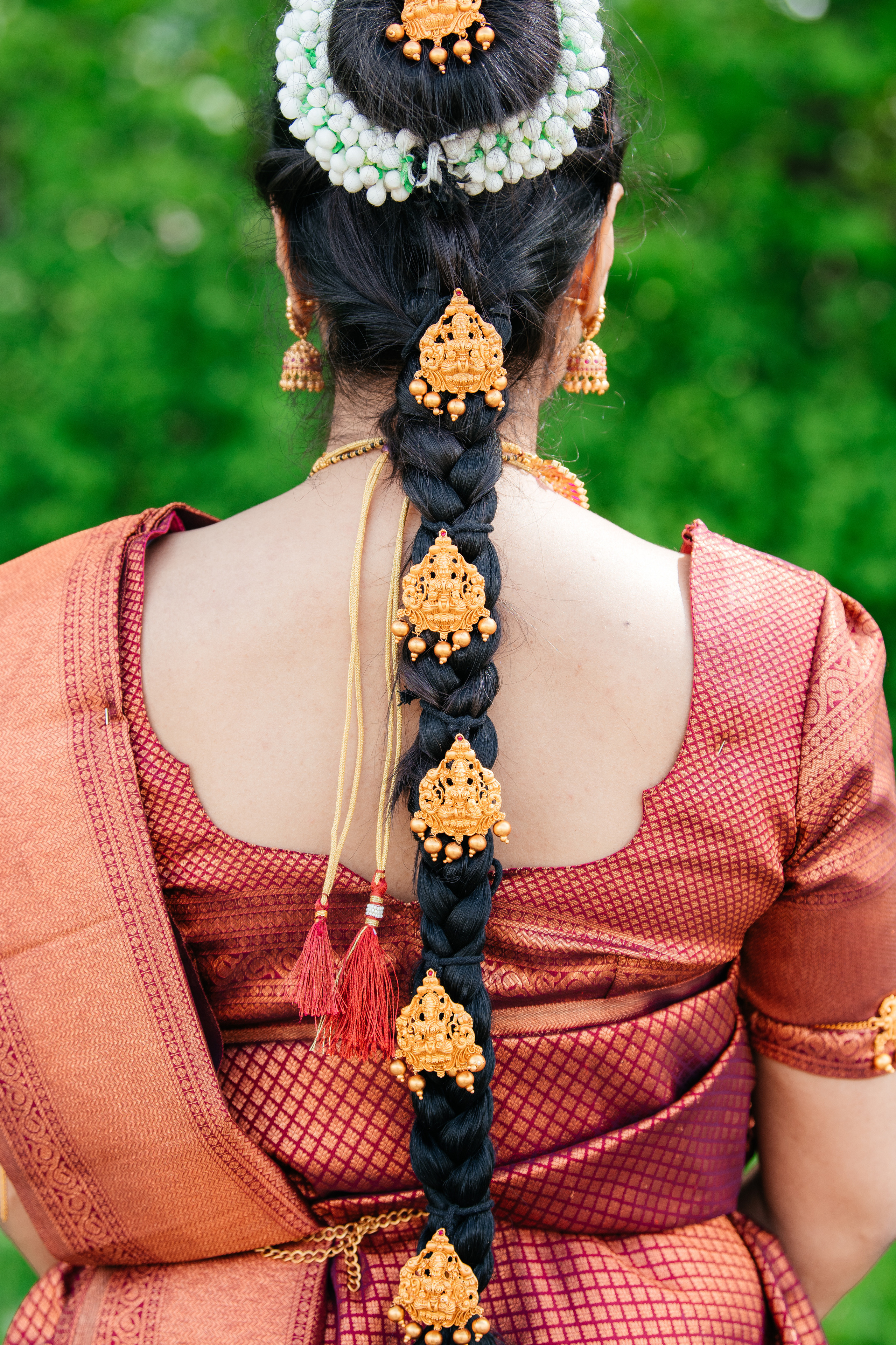 VIJETHA & BJÖRN Indian temple in Dürnten, Switzerland. I am Elena Altendorfer. Wedding photographer in Zurich and Switzerland