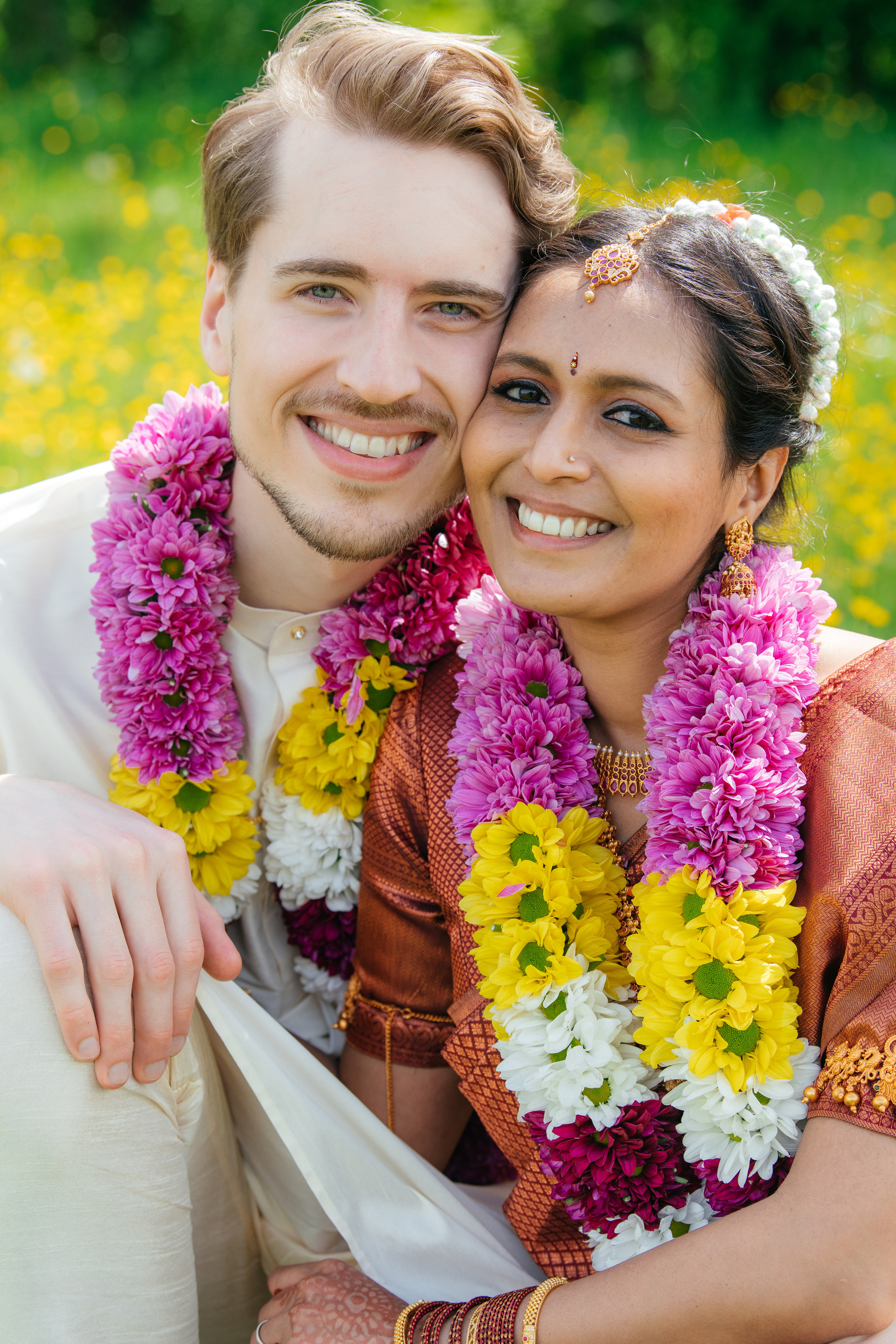 VIJETHA & BJÖRN Indian temple in Dürnten, Switzerland. I am Elena Altendorfer. Wedding photographer in Zurich and Switzerland