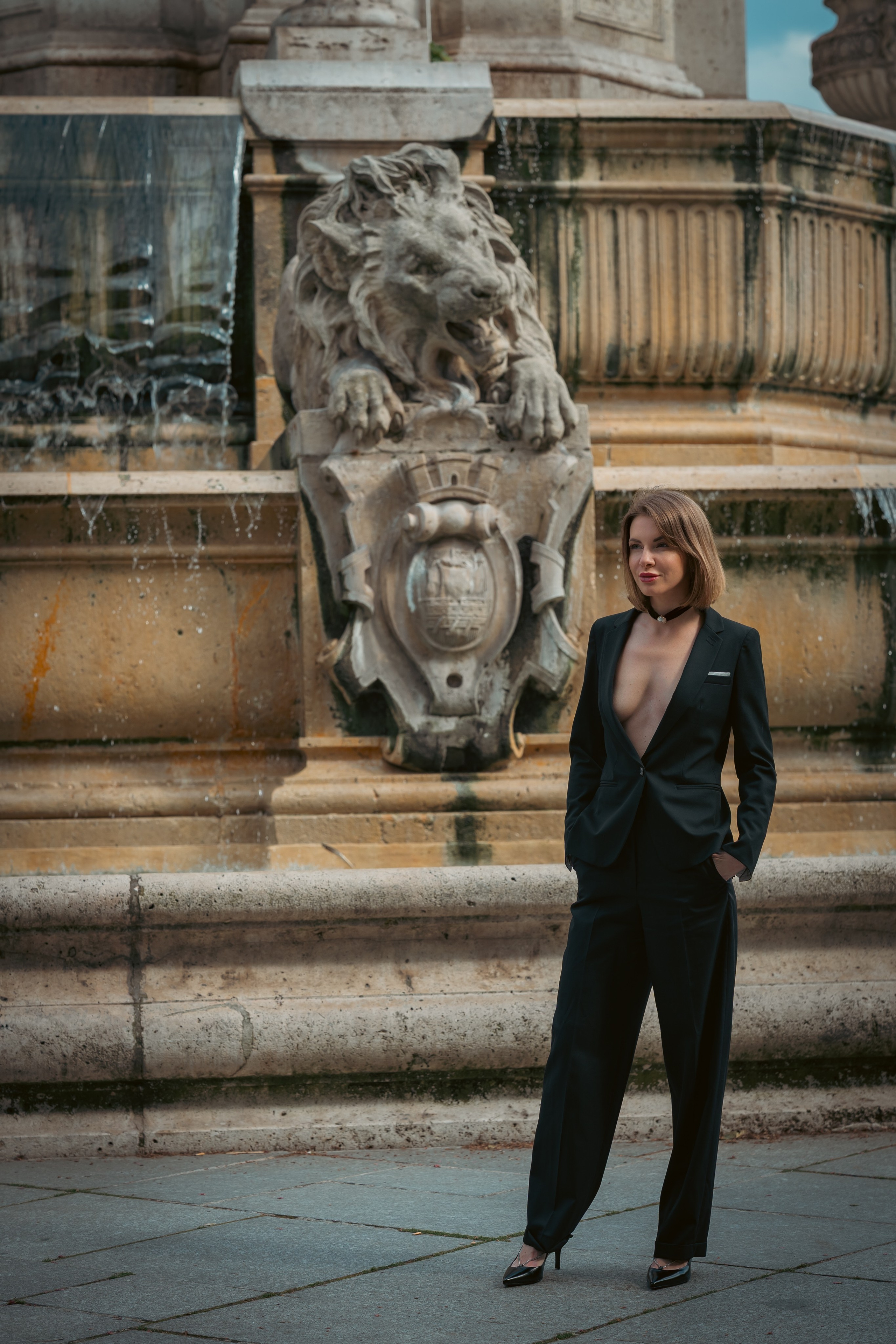 Between Strength and Grace. Nina — Fashion & Beauty Photographer in Paris | Portrait Photoshoots