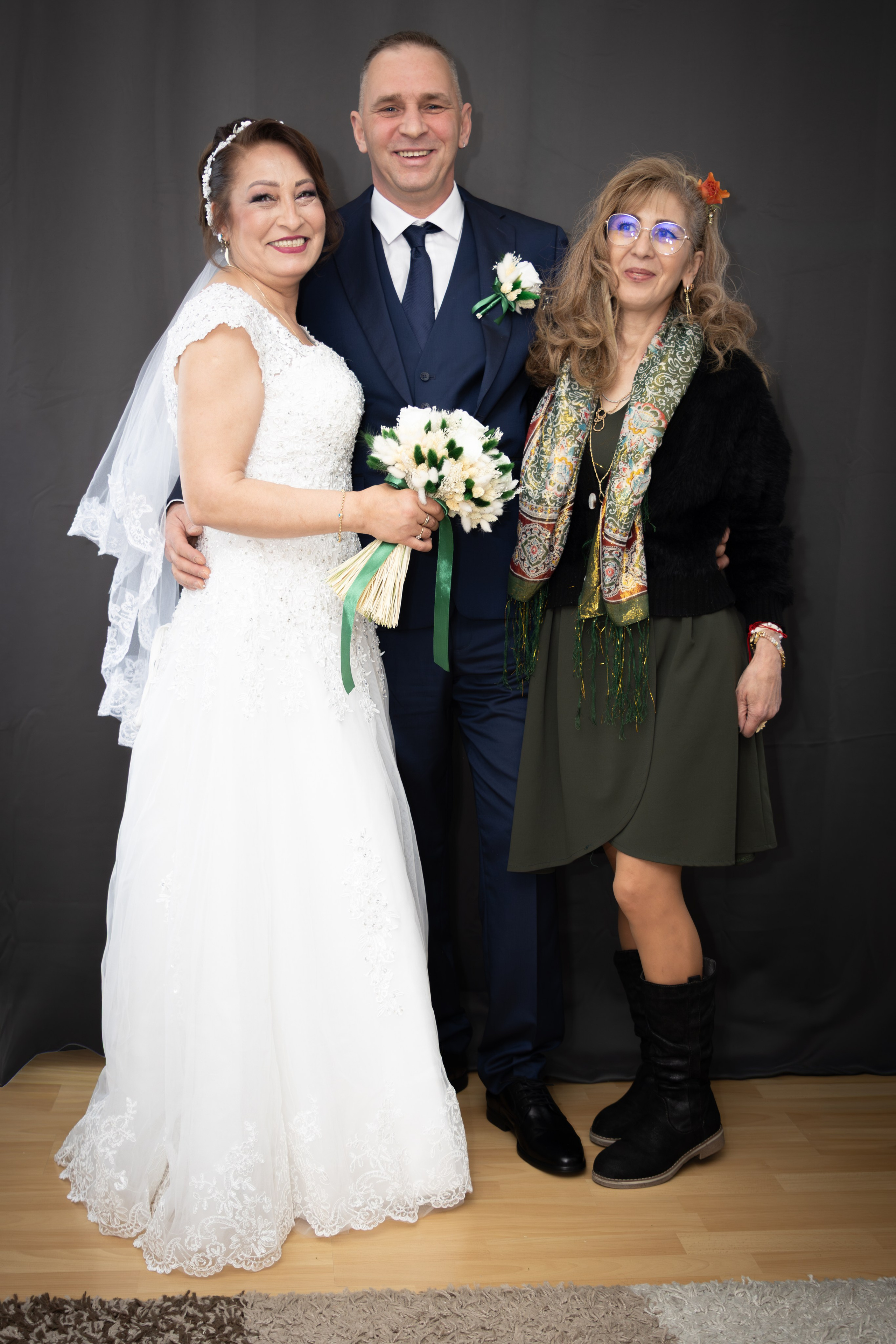 Bogdan si Flori. Fotograf familie, mini studio, evenimente, botez, majorat