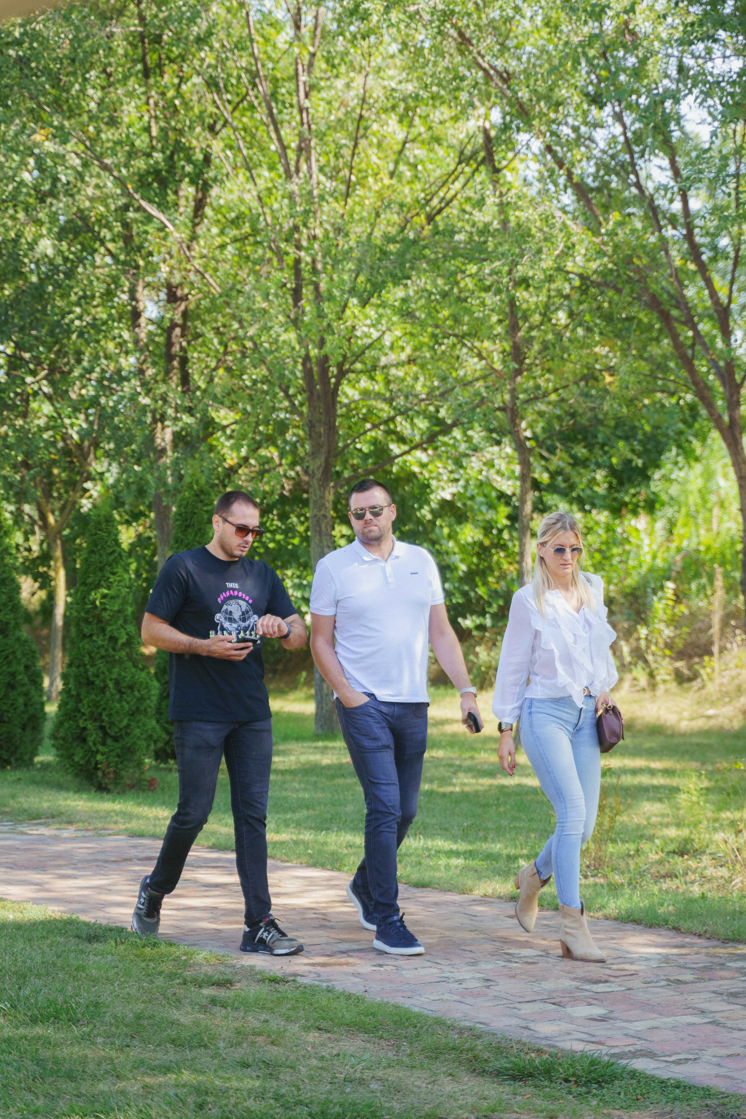 Auto kuca Mikom EV event. Жуков Студио