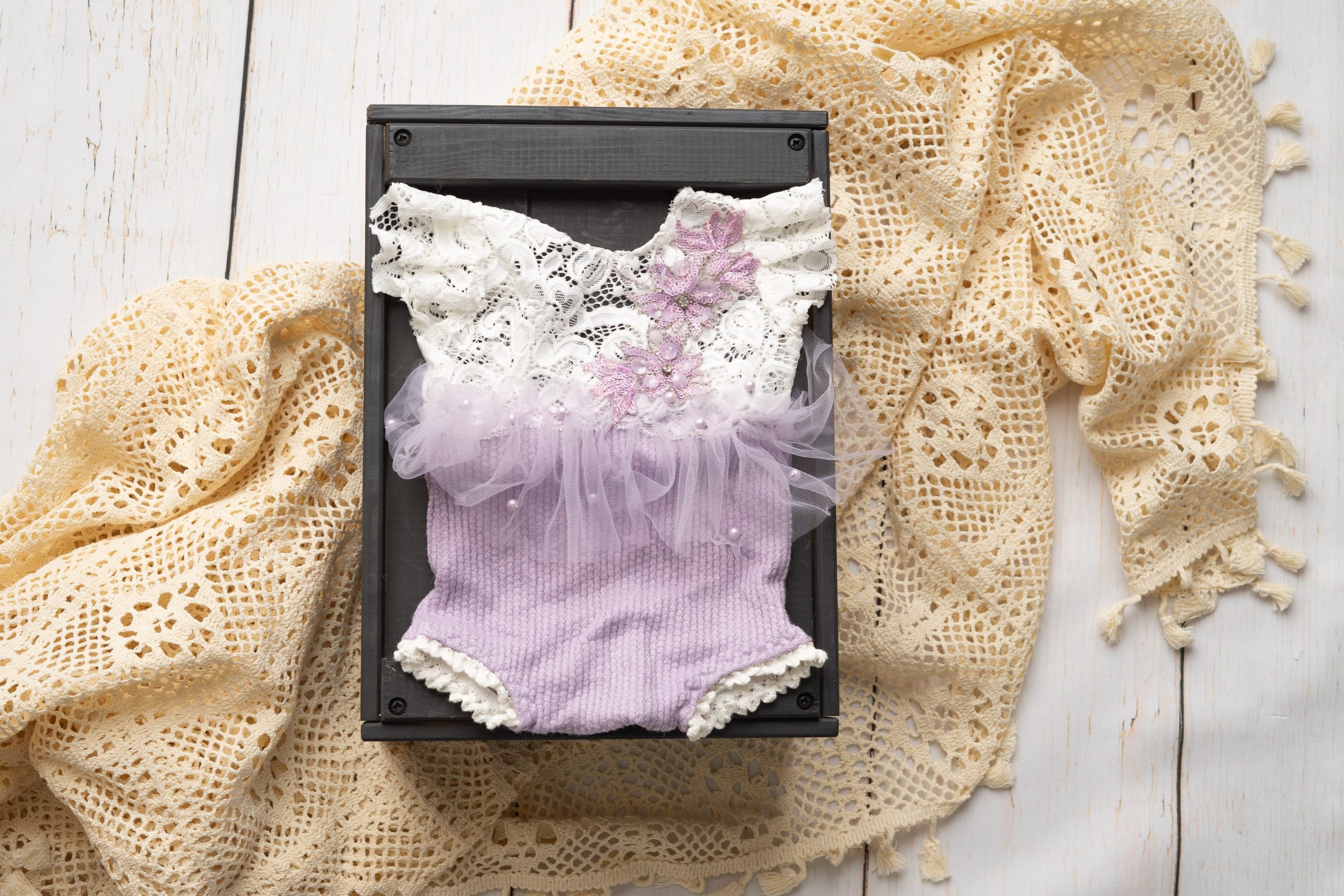 Outfits for Girls. Newborn Photographer and life casting in Dubai Dariya Saeed