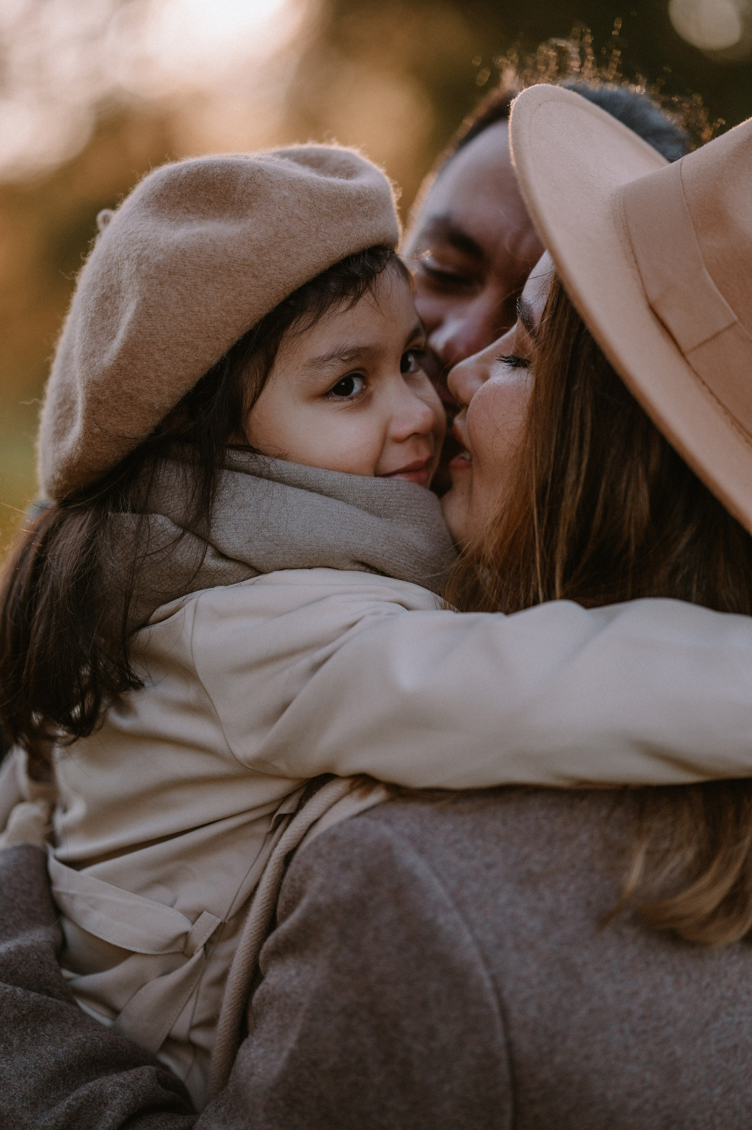 Семейные важные моменты, запечатленные семейным фотографом из Таллина
