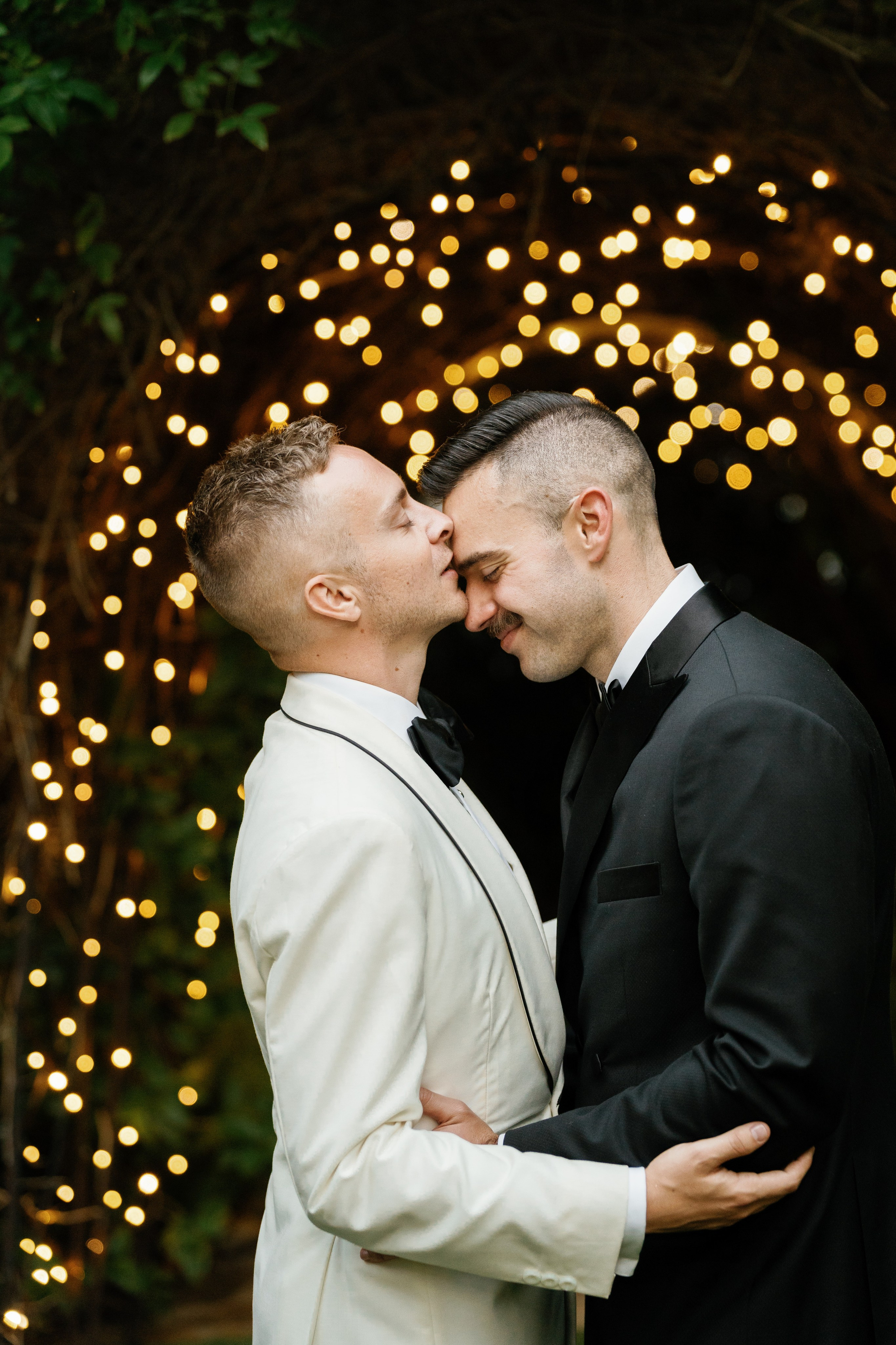 LGBT wedding photographer in California. Wedding Photography & Videography Team in California, Los Angeles, San Francisco, San Diego and Travel