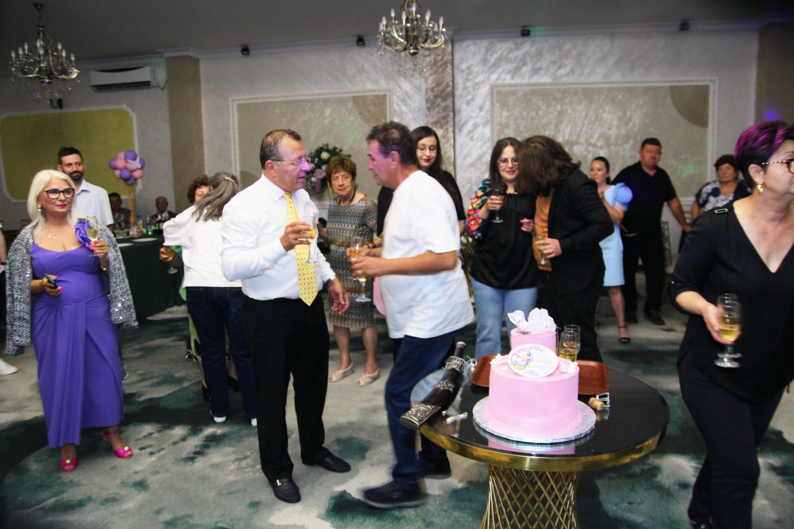 BYZO MEDIA. PETRU BYZO - family and children photographer in ROMANIA