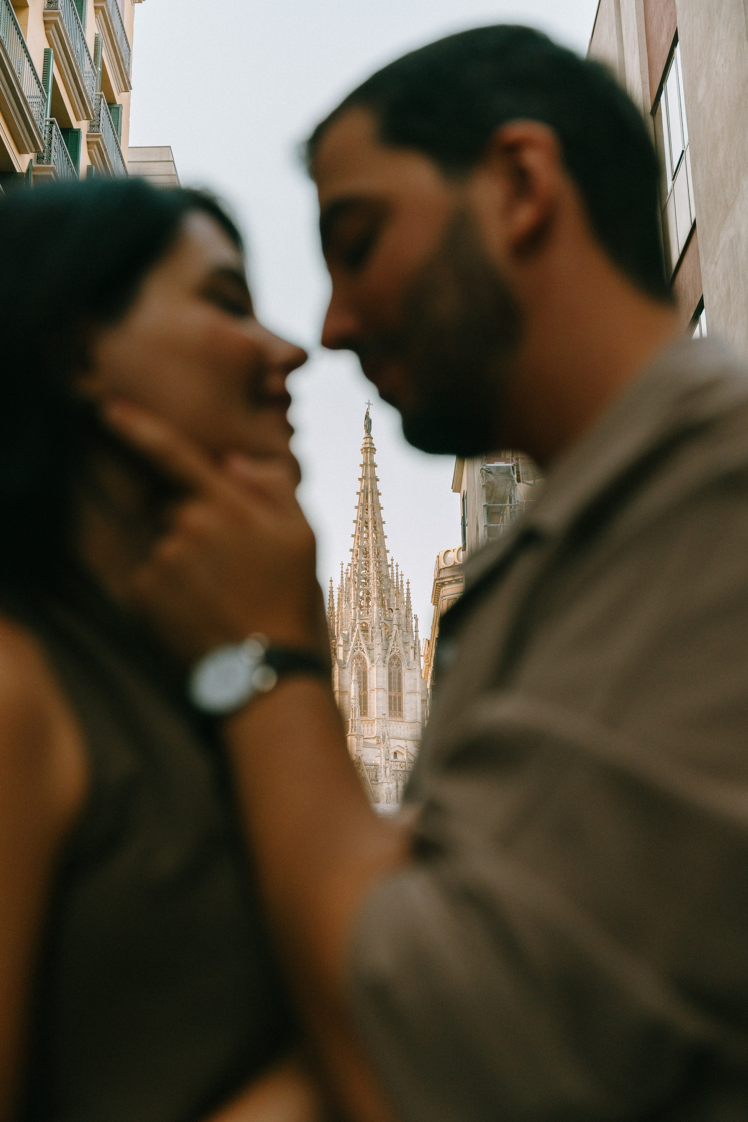 Авторская Love Story пары — фотограф для пар в Барселоне и Европе, Романтическая фотосессия пары Love Story — фотограф в Барселоне, Испания