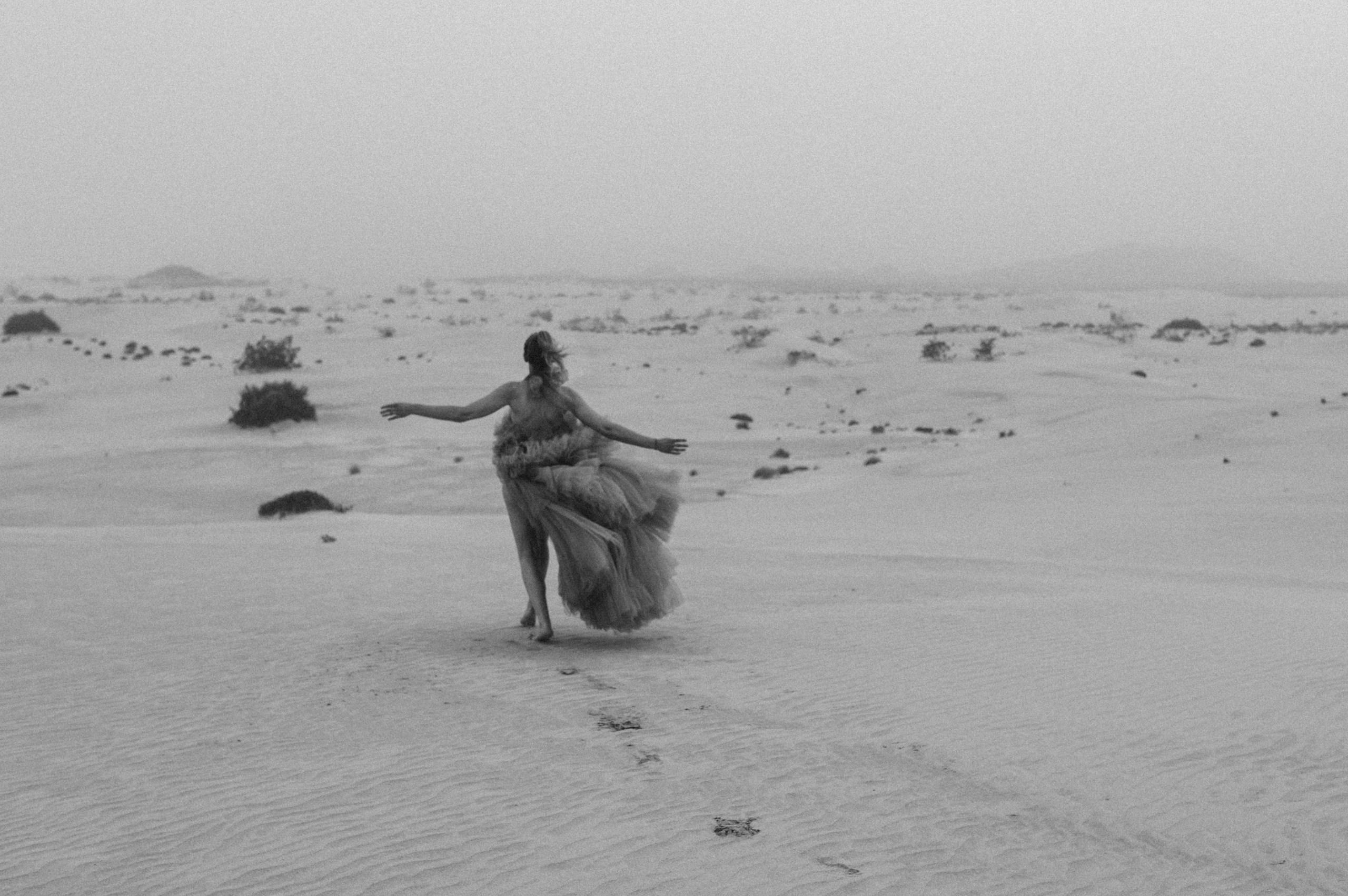 Dunes of Corralejo. Lily Walter | Hochzeitsfotografin Regensburg | München