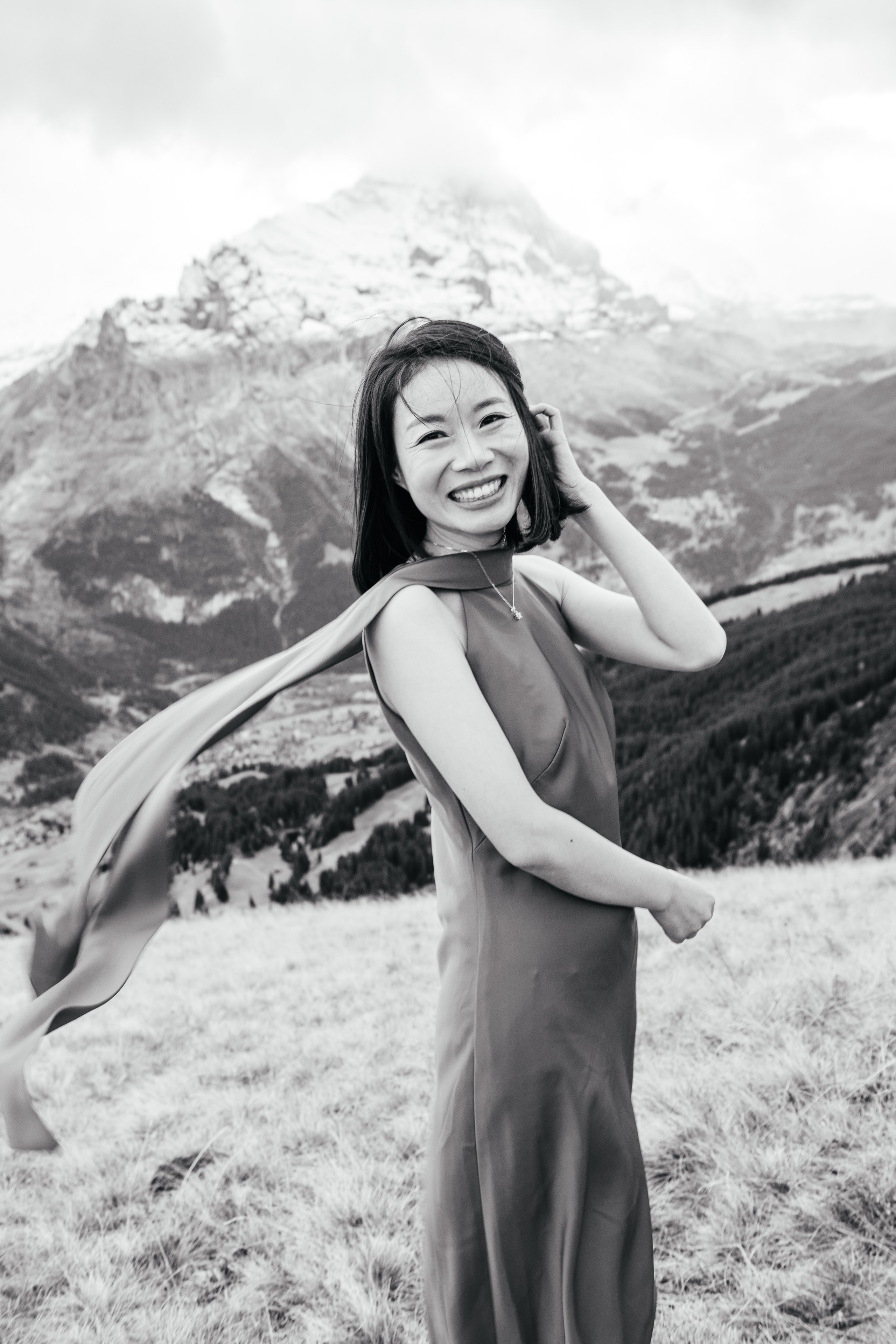 Kaiwen & Xiaoming Grindelwald, Switzerland. I am Elena Altendorfer. Wedding photographer in Zurich and Switzerland