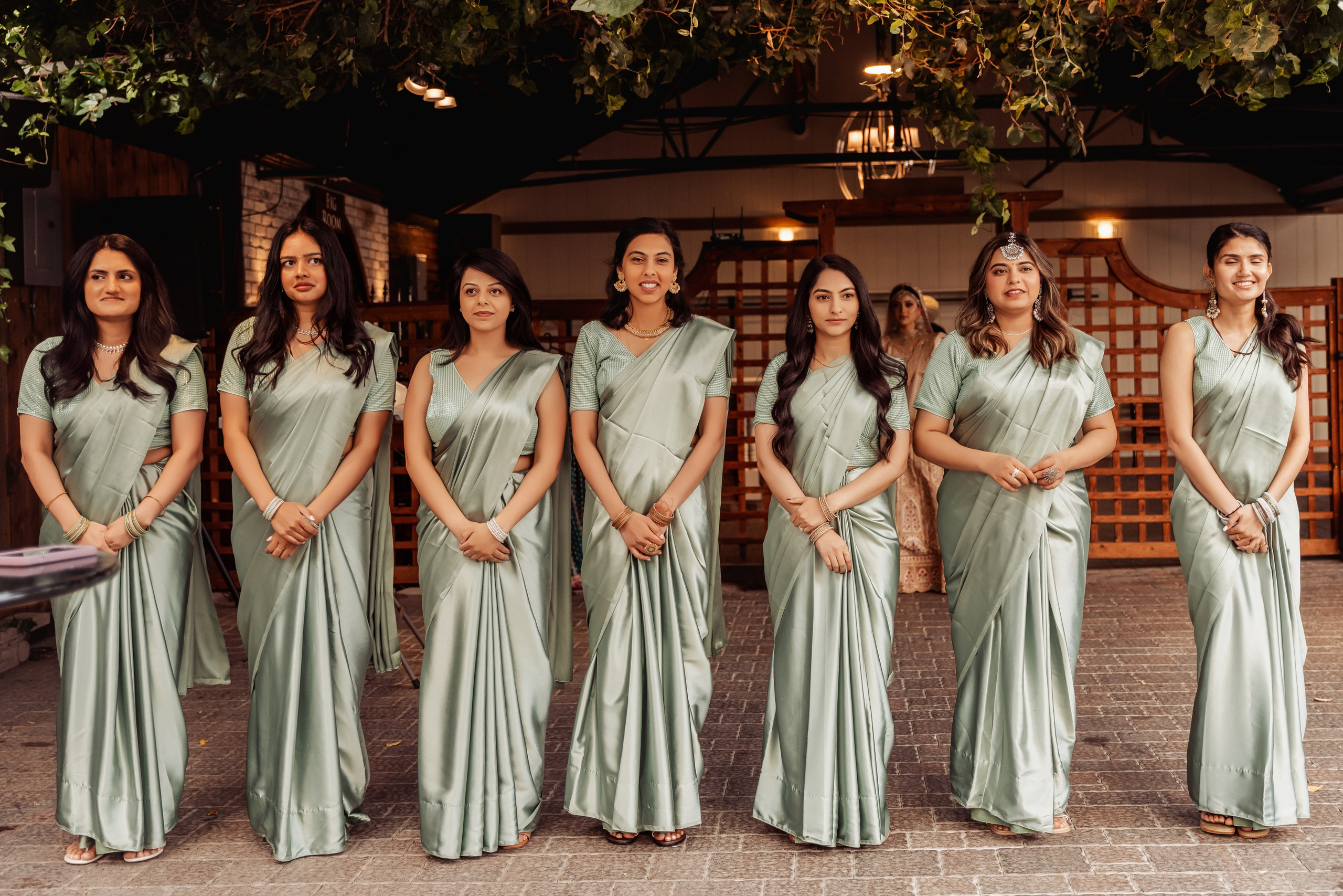 Darshil & Shailja. Wedding Photographer & Cinematographer studios