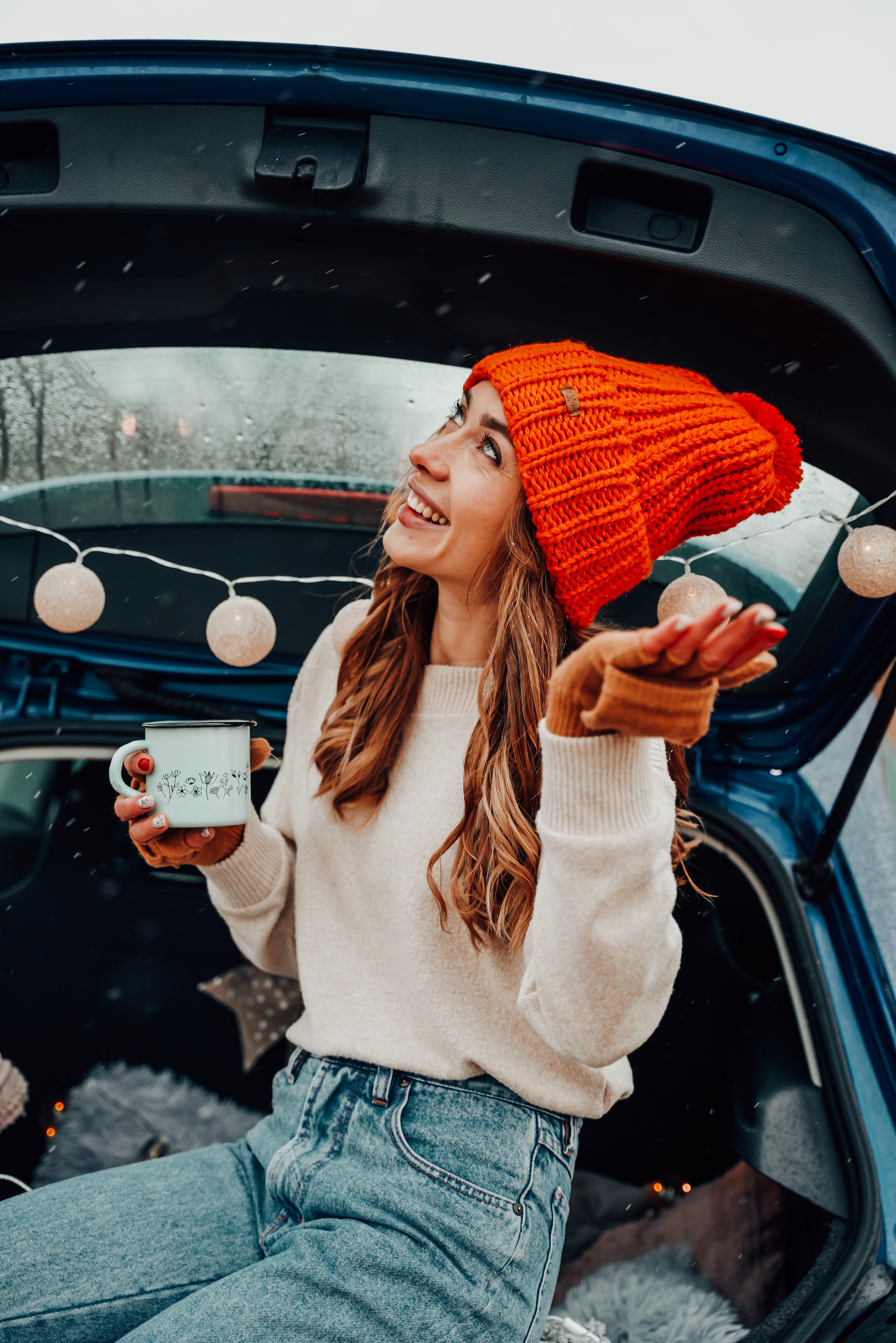 Helga Car Christmas photoshoot. Rodinna fotografka Plzen Anita Dergachova