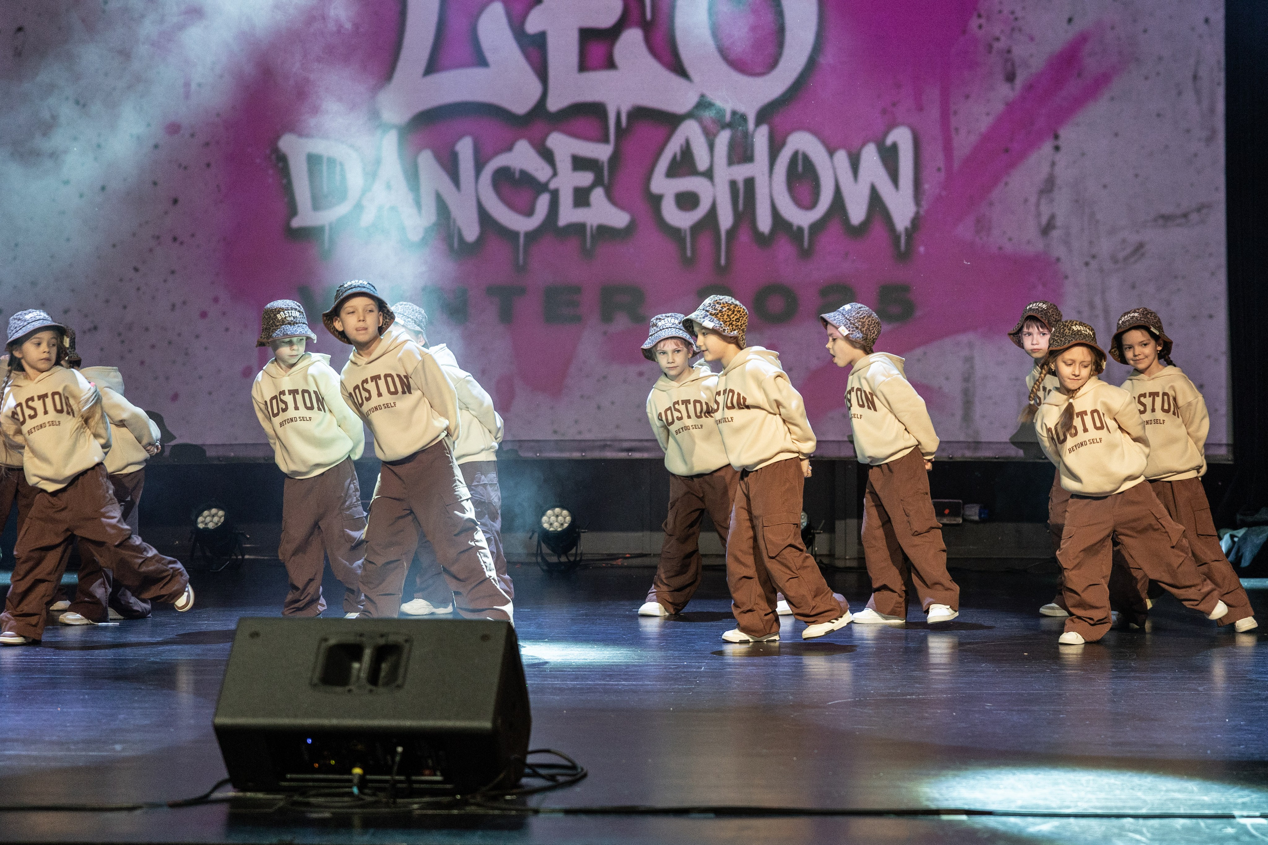 LEO DANCE SHOW WINTER 2025. Семейный и детский фотограф в Варшаве Мила Бобровская