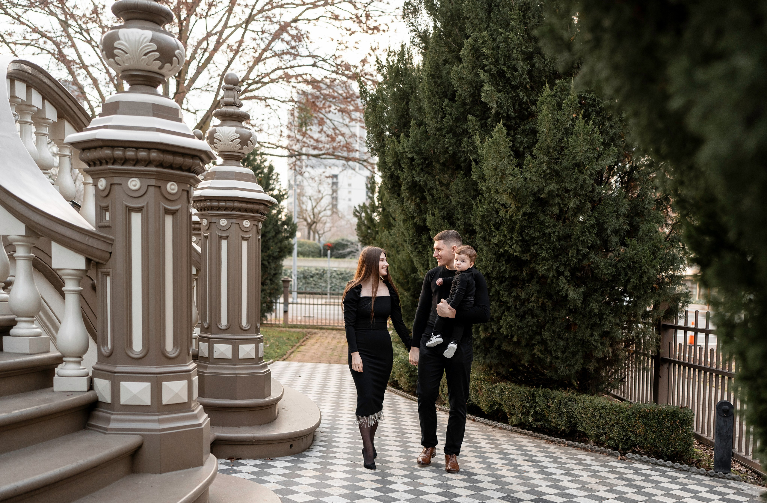 Artem, Nadia & Elisha. Family photographer in Sacramento | Sofia Pavenko