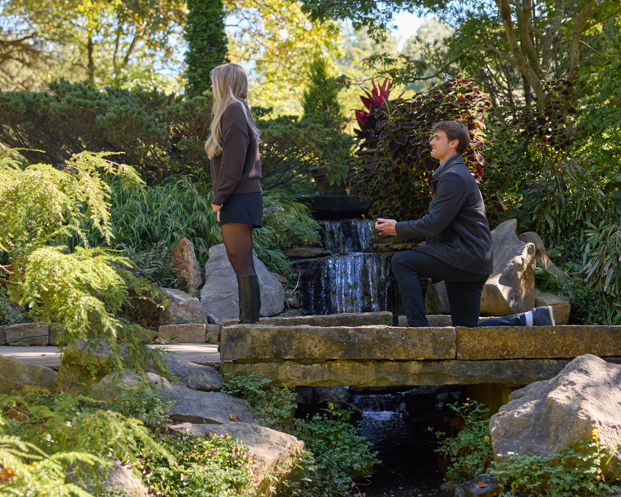 Inniswood Waterfall Proposal | Columbus Ohio Photographer