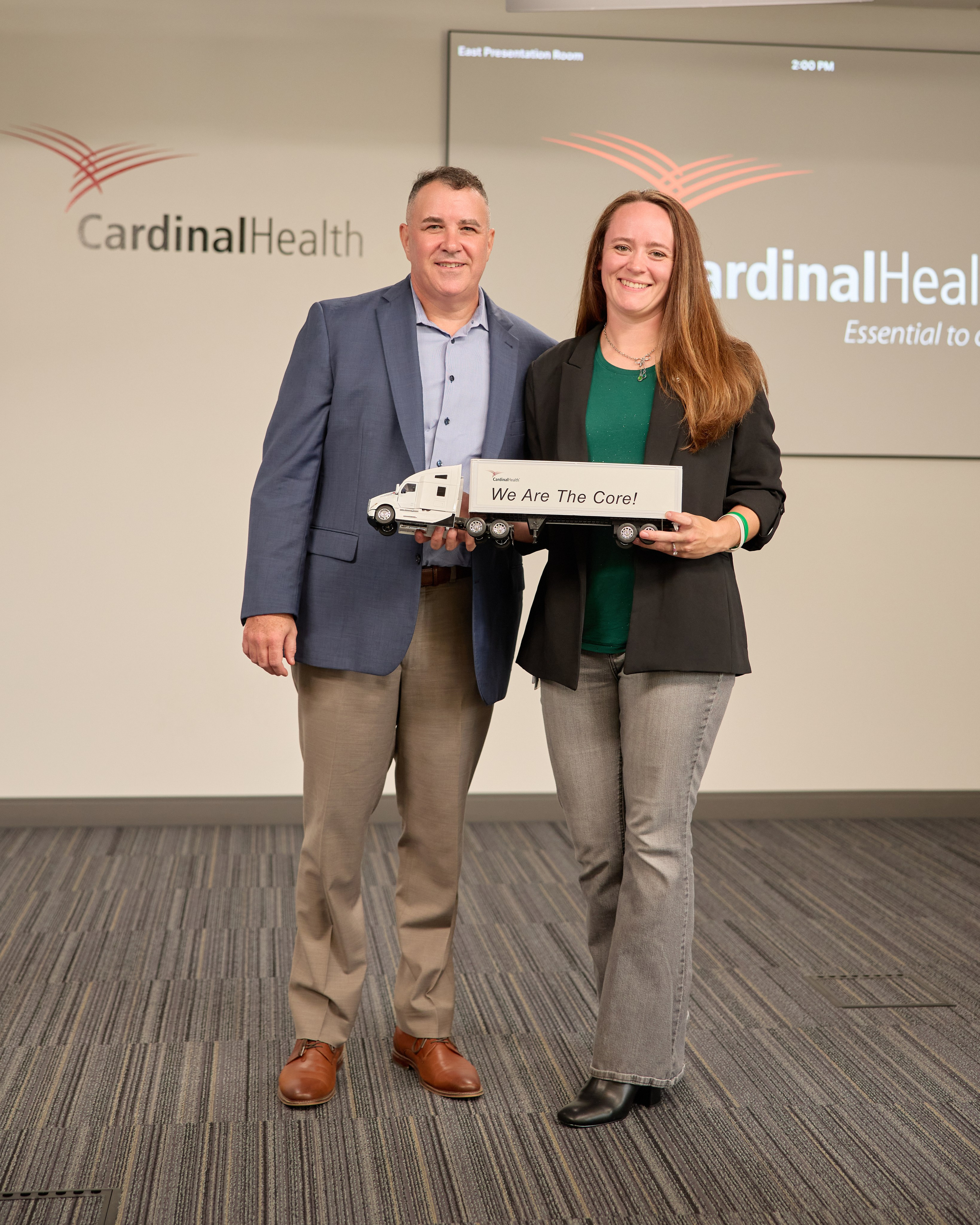 Cardinal Health Event. Columbus Proposal & Wedding Photographer | Kovyphoto