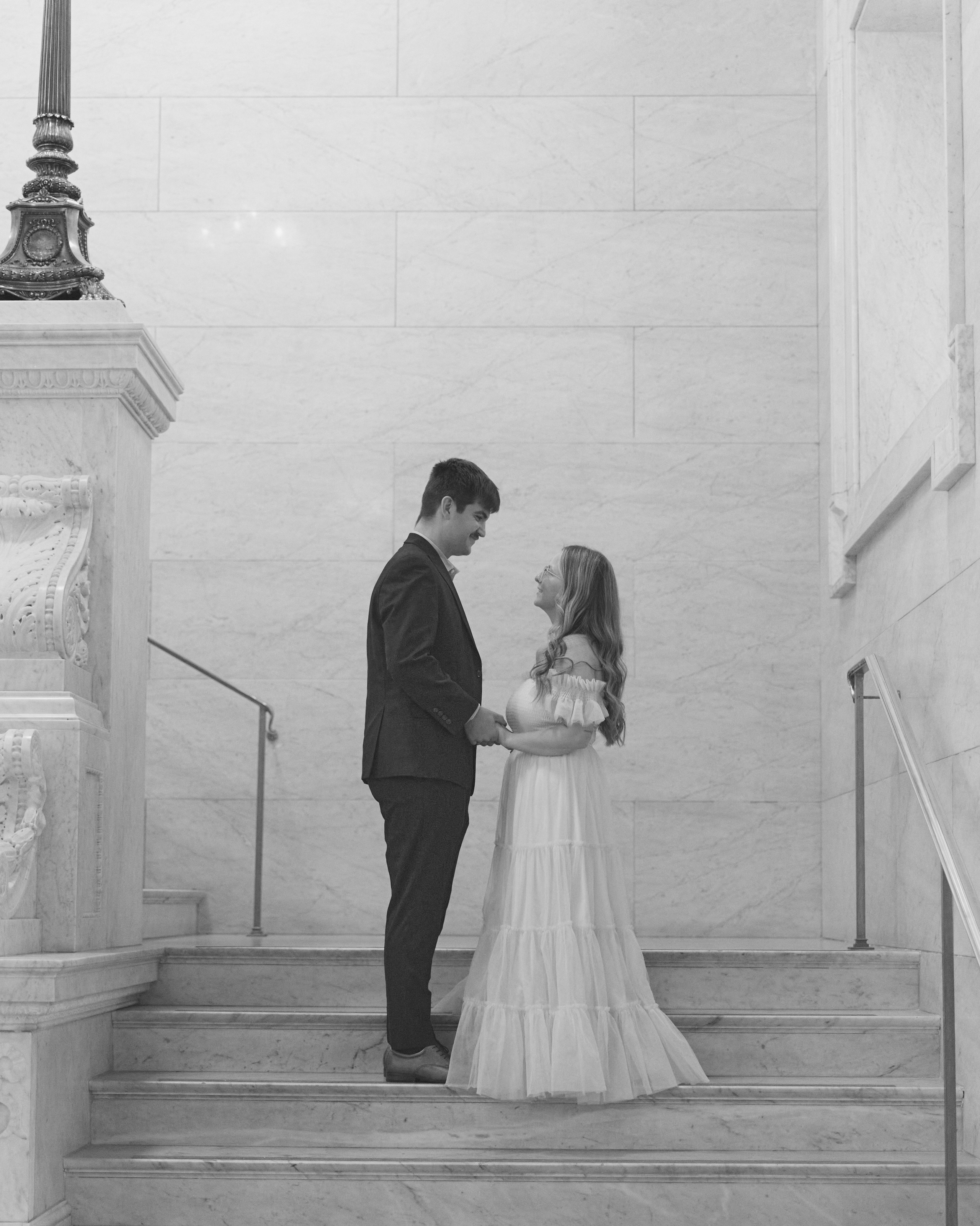 Ohio Statehouse Engagement Photos | Columbus Ohio Photographer