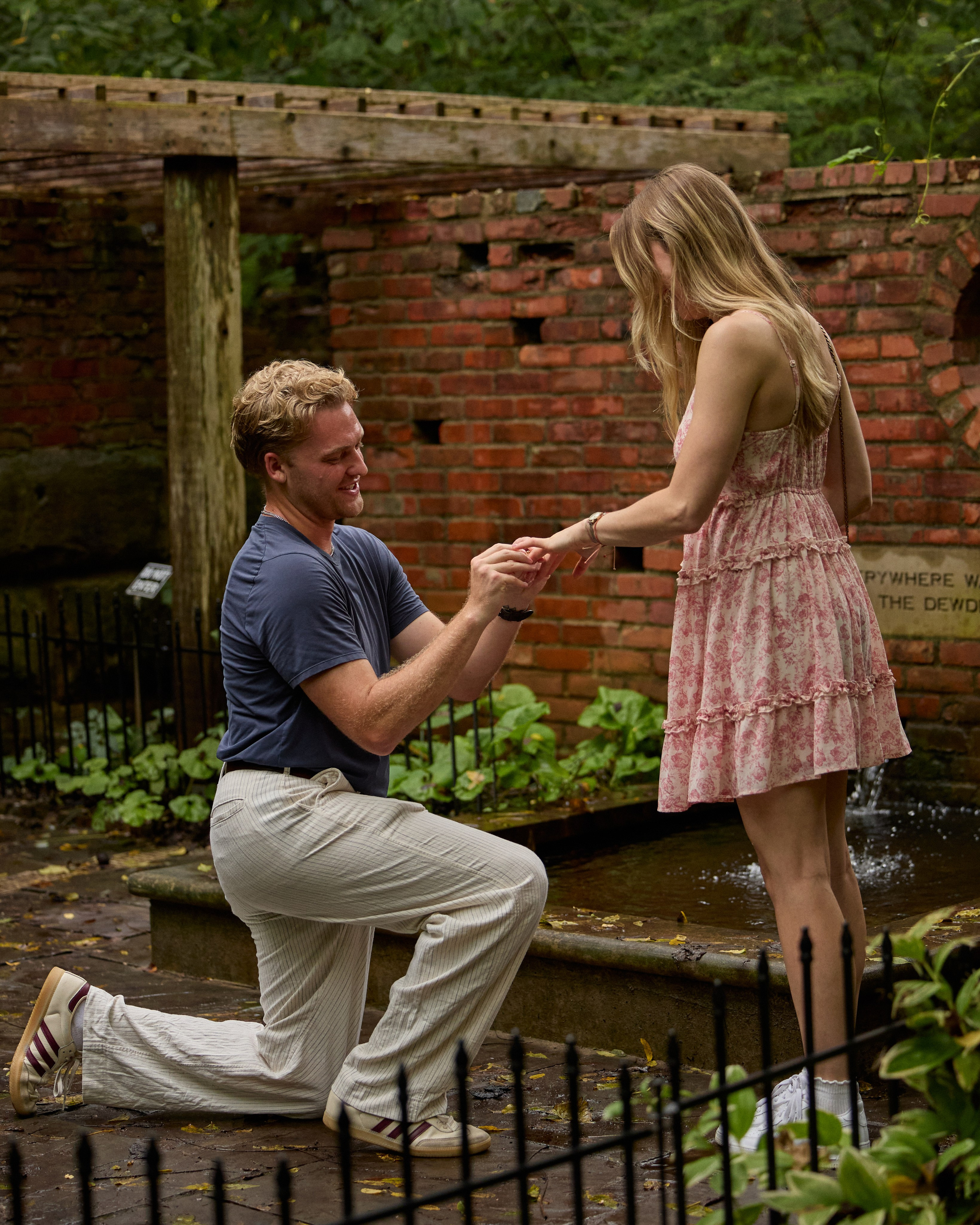 Inniswood Secret Garden Proposal | Columbus Ohio Photographer