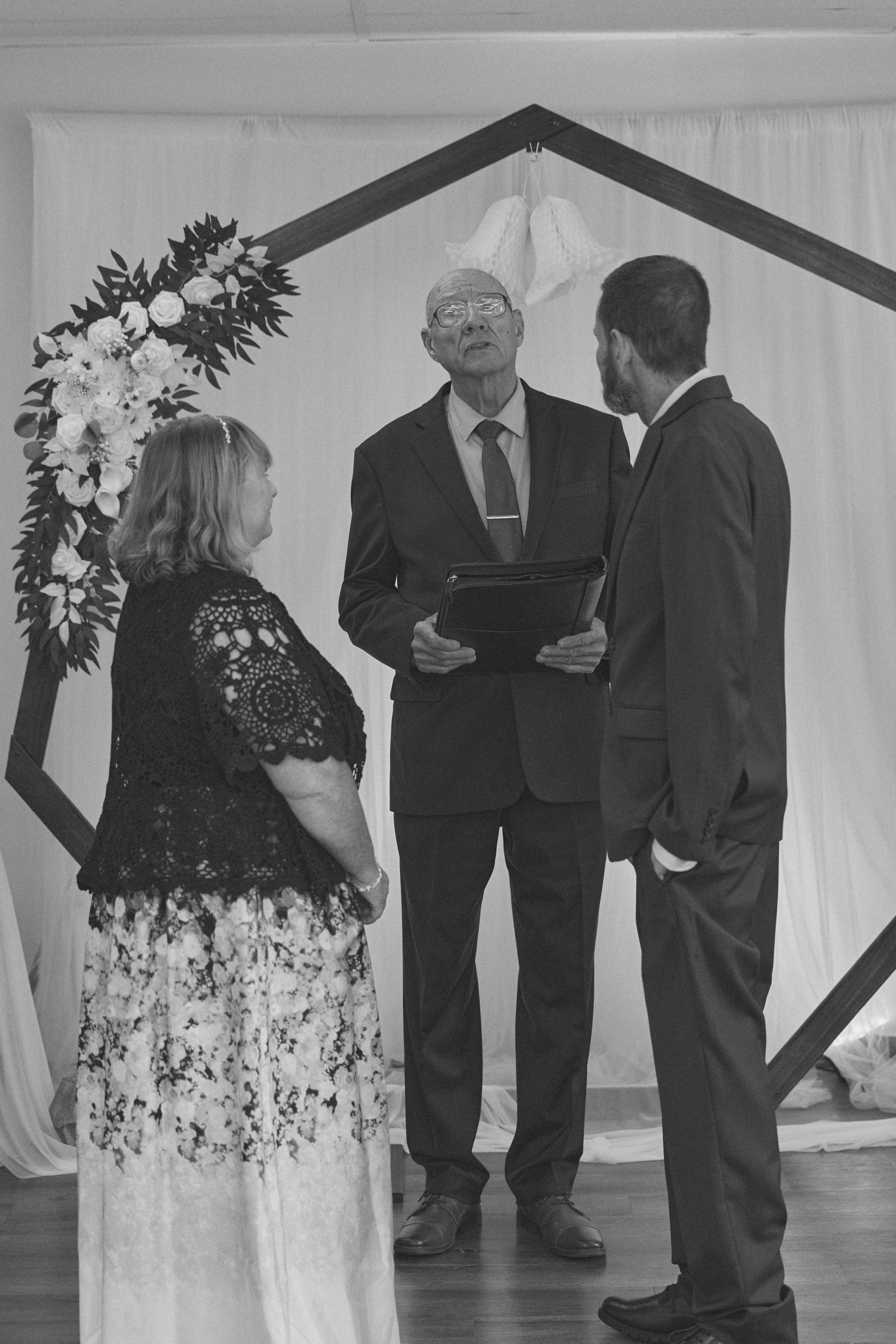 Columbus Ohio Micro Wedding Photographer | Intimate Wedding