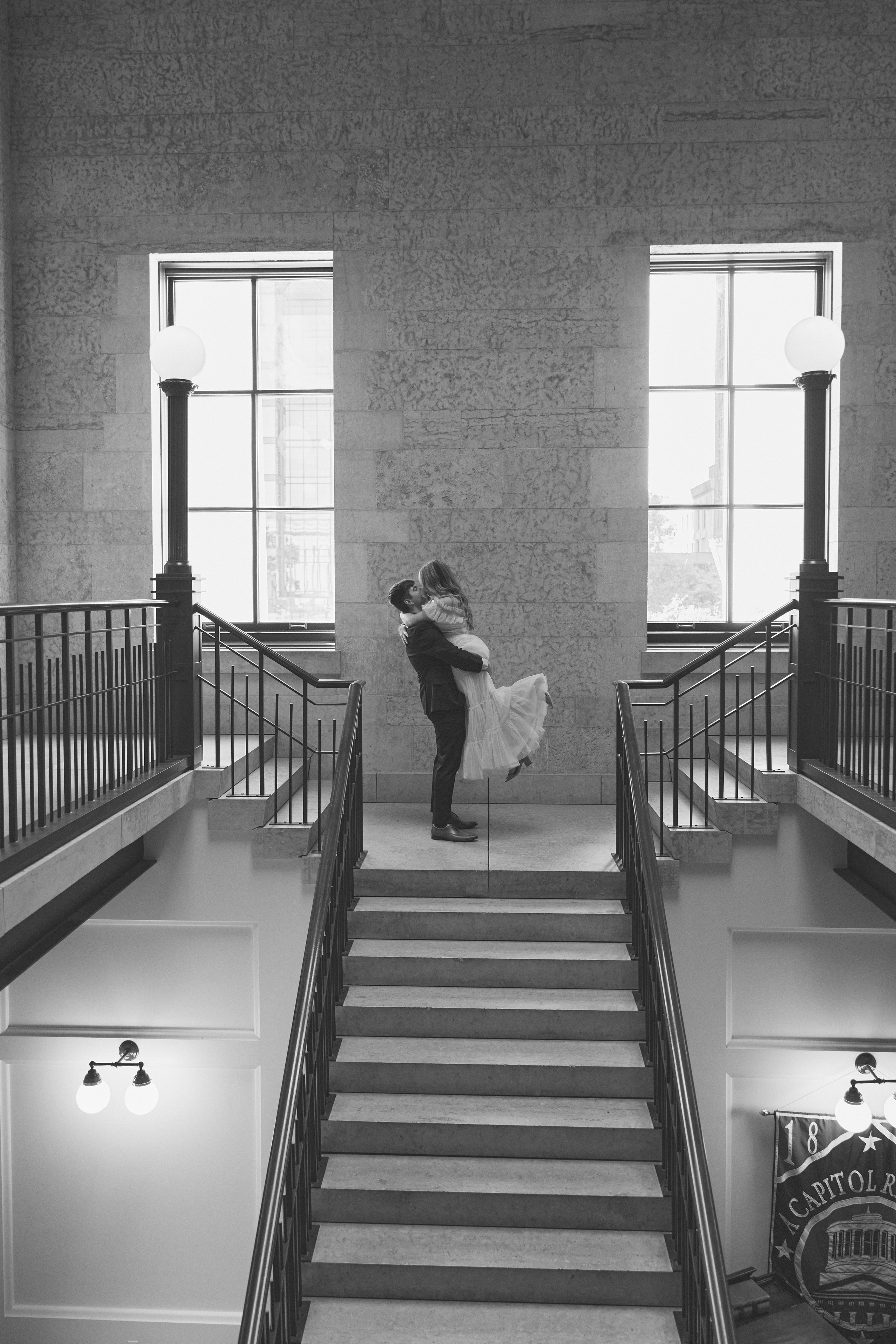 Ohio Statehouse Engagement Photos | Columbus Ohio Photographer