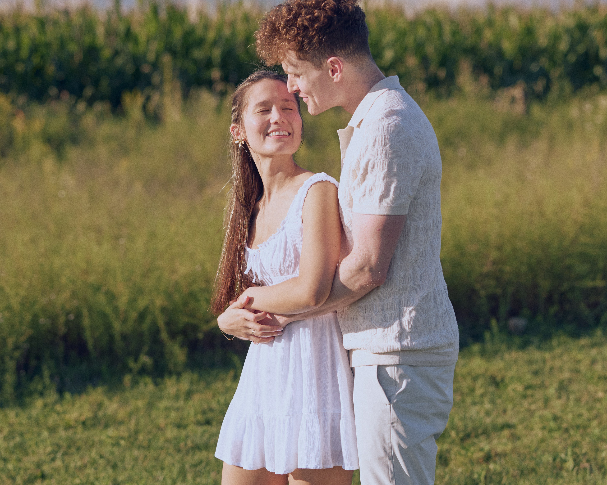 Cornfield Couple Photos | Columbus Ohio Photographer