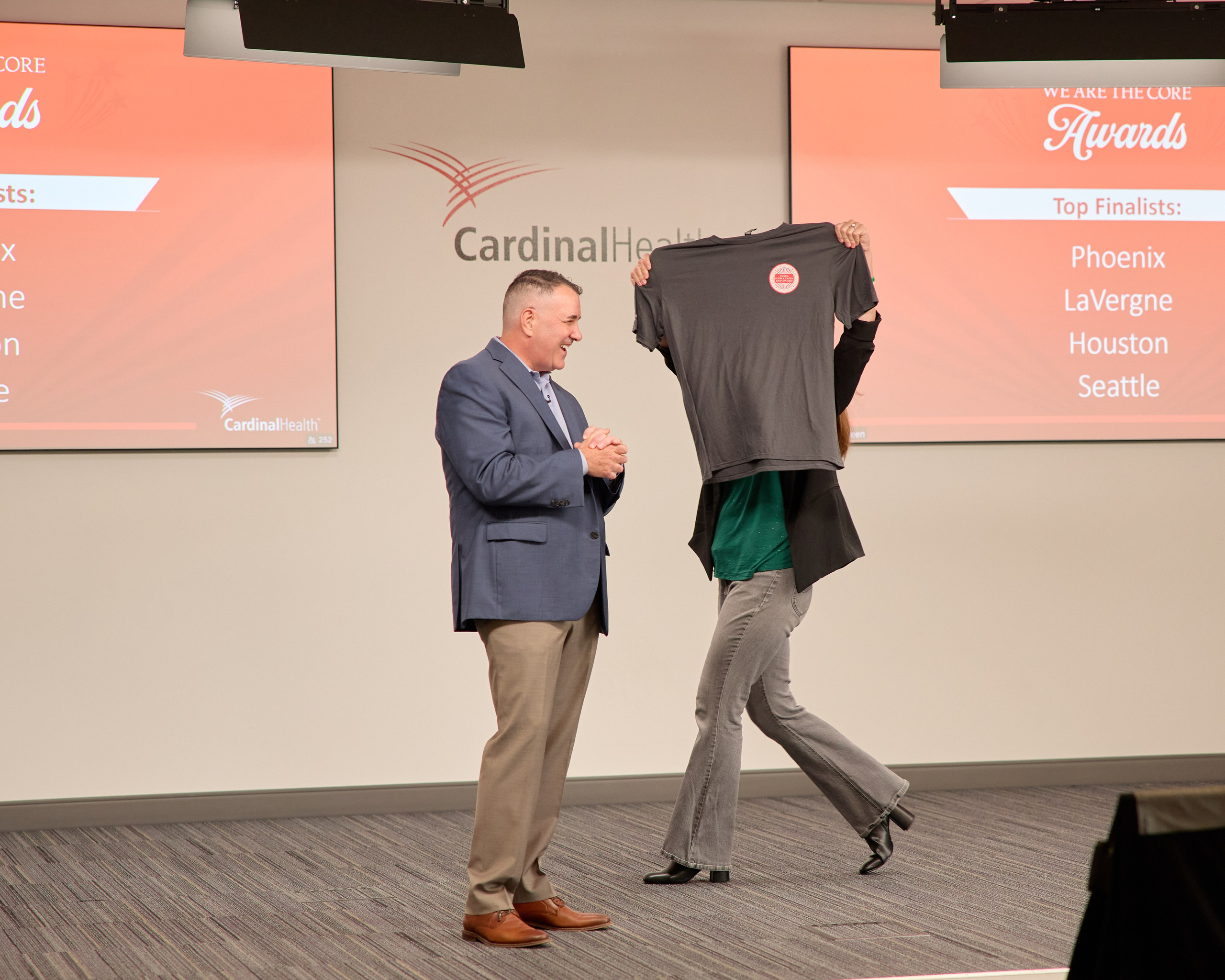 Cardinal Health Event. Columbus Proposal & Wedding Photographer | Kovyphoto